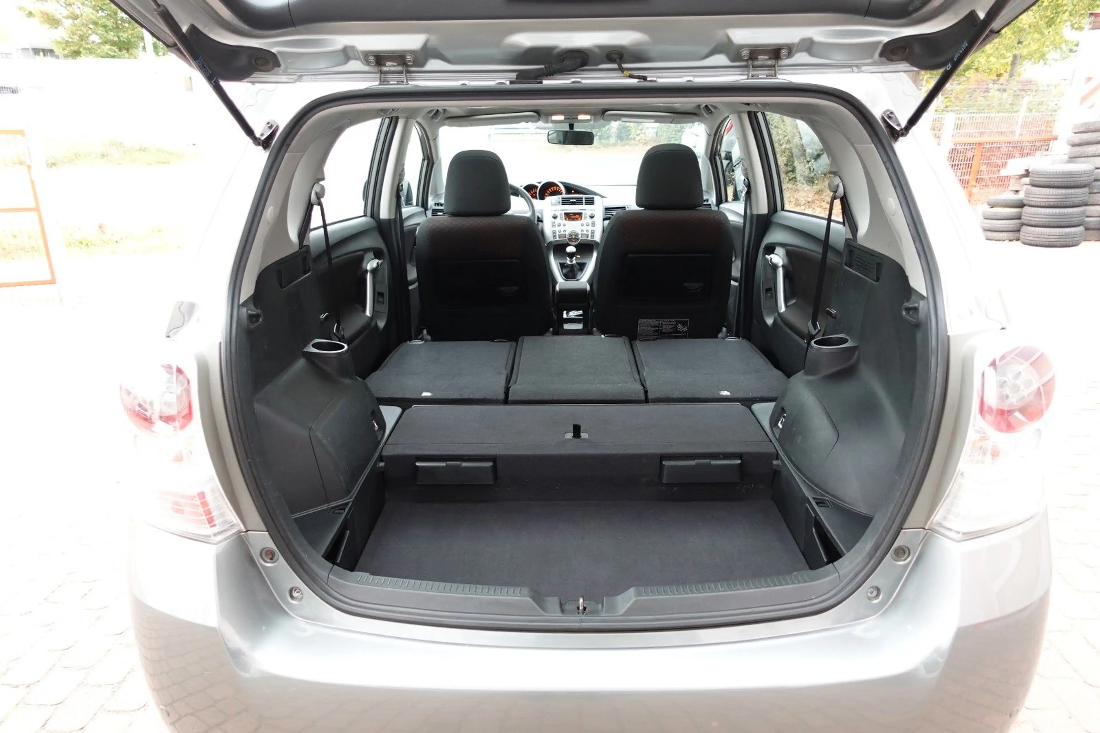 Toyota Verso 1.6l Life Panoramadach 5 Sitze — photo 13