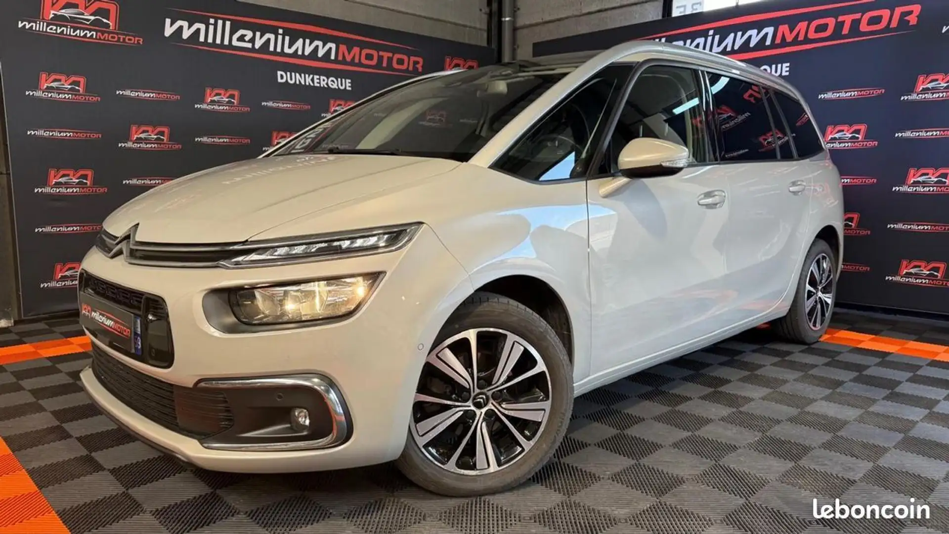 Citroen Grand C4 Picasso SpaceTourer shine 1.5 bluehdi 130 cv 7 places gara Gris - 1