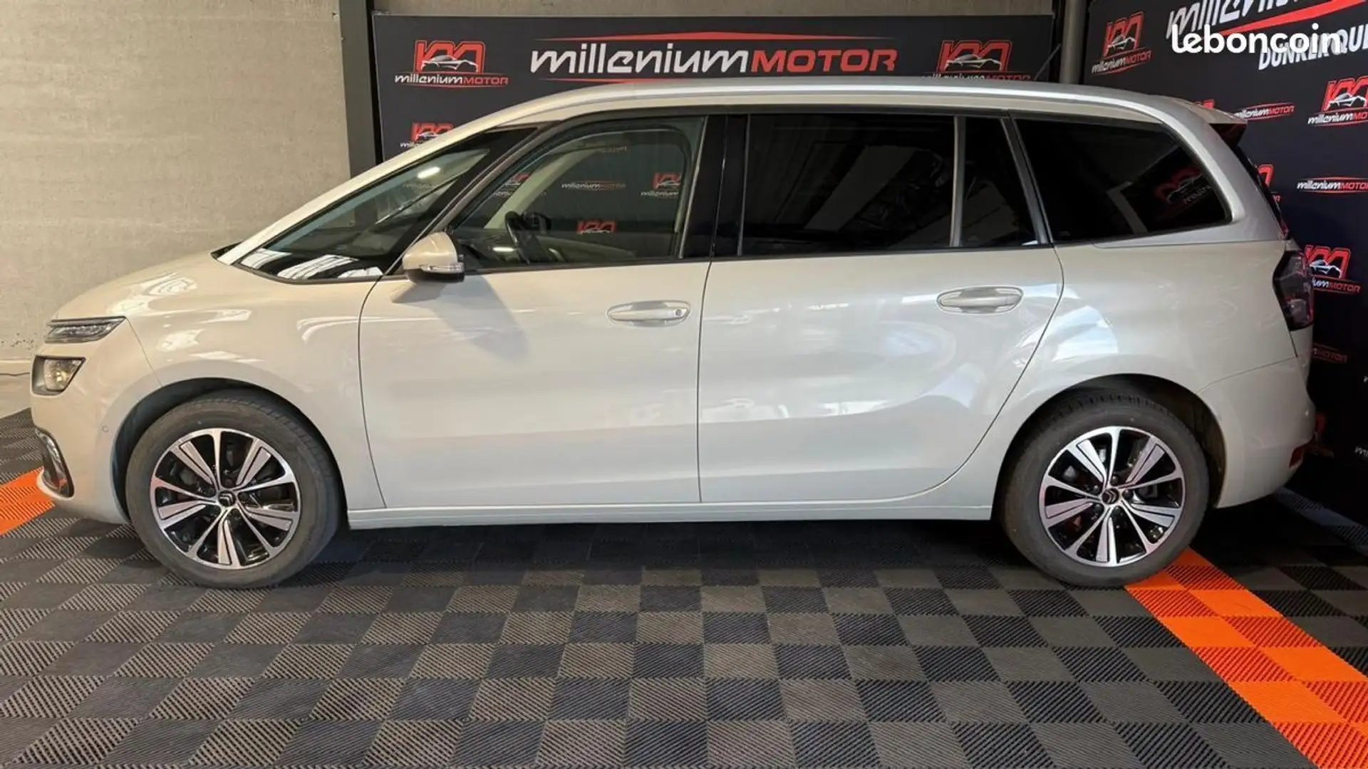 Citroen Grand C4 Picasso SpaceTourer shine 1.5 bluehdi 130 cv 7 places gara Gris - 2