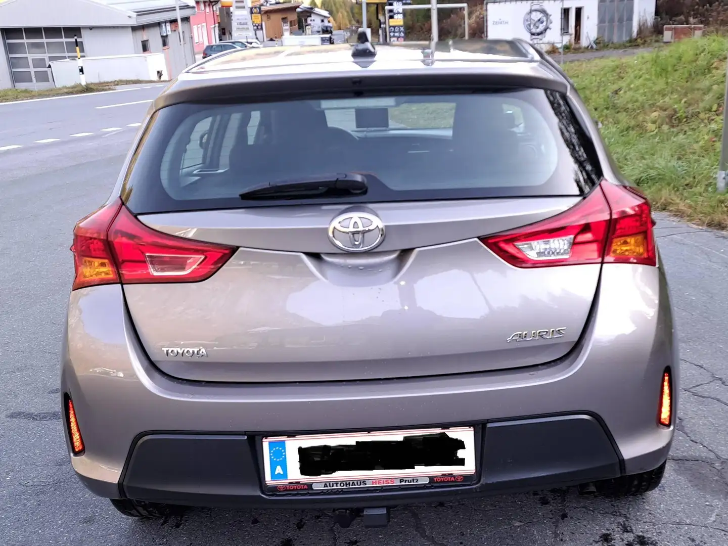 Toyota Auris Auris 1,4 D-4D Active Active Bronze - 2
