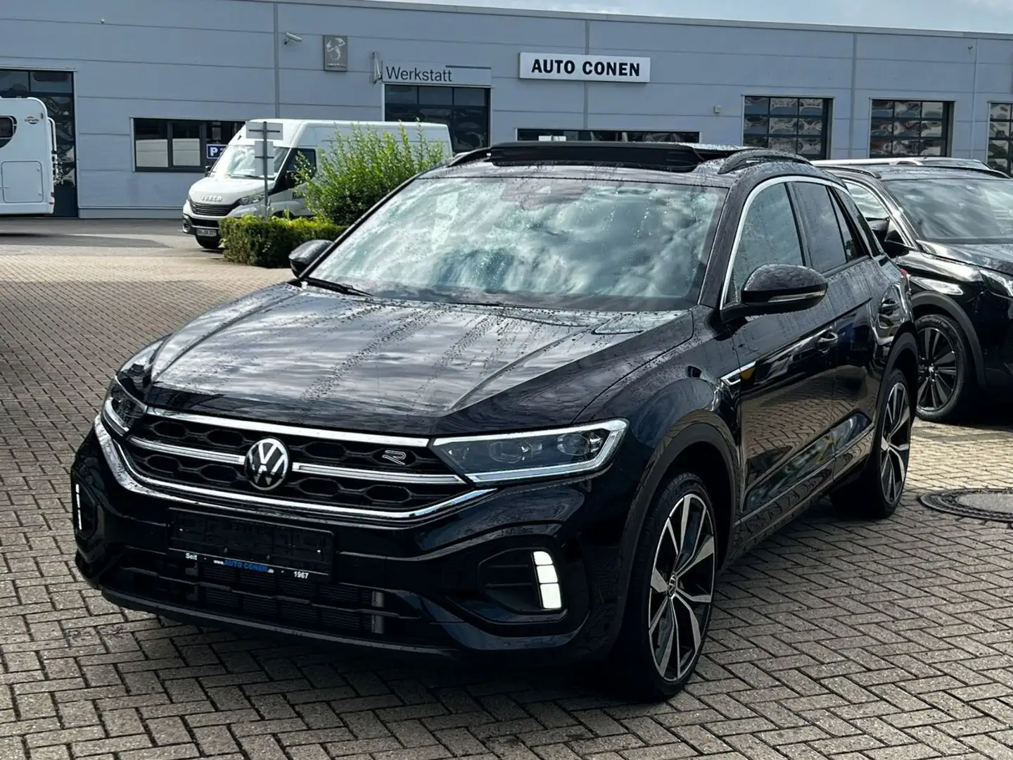 Volkswagen T-Roc 2.0 TDI SCR DSG R-Line AHK Pano IQ.Drive Noir - 1