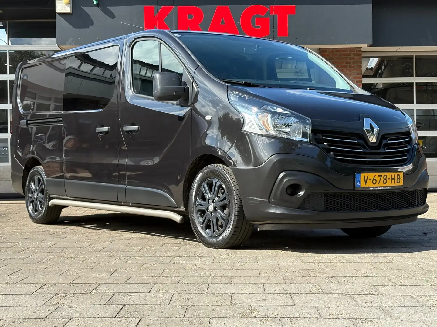 Renault Trafic 1.6 dCi T29 L2H1 DC Comfort Energy dubbelcabine, E Zwart - 2