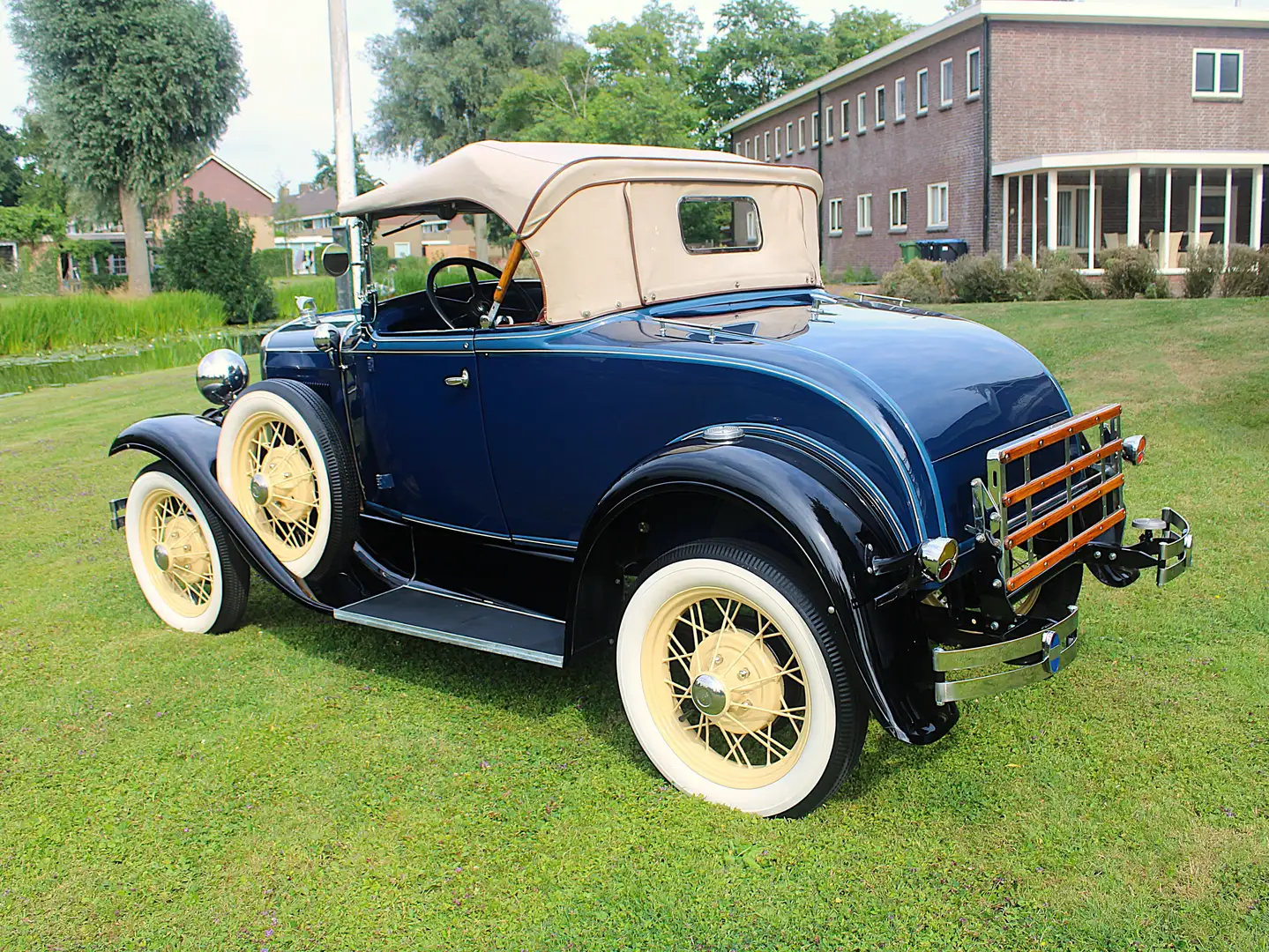 Ford M model a roadster deluxe Blau - 2