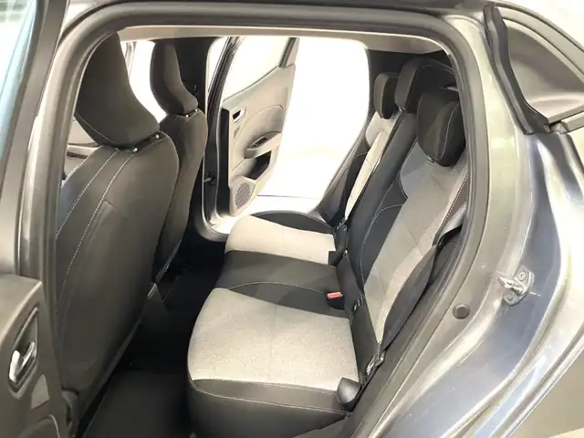Renault Clio view 7