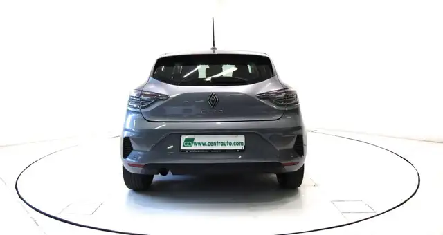 Renault Clio view 4