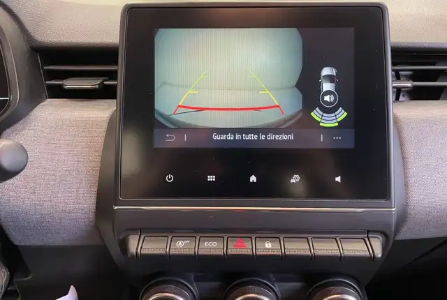 Renault Clio view 10