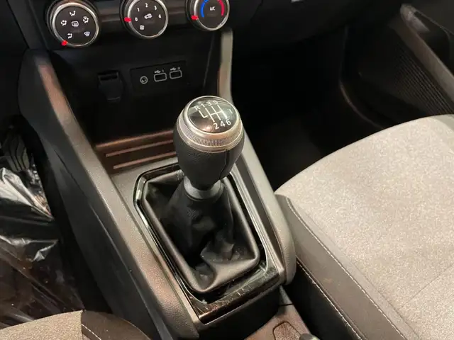 Renault Clio view 8