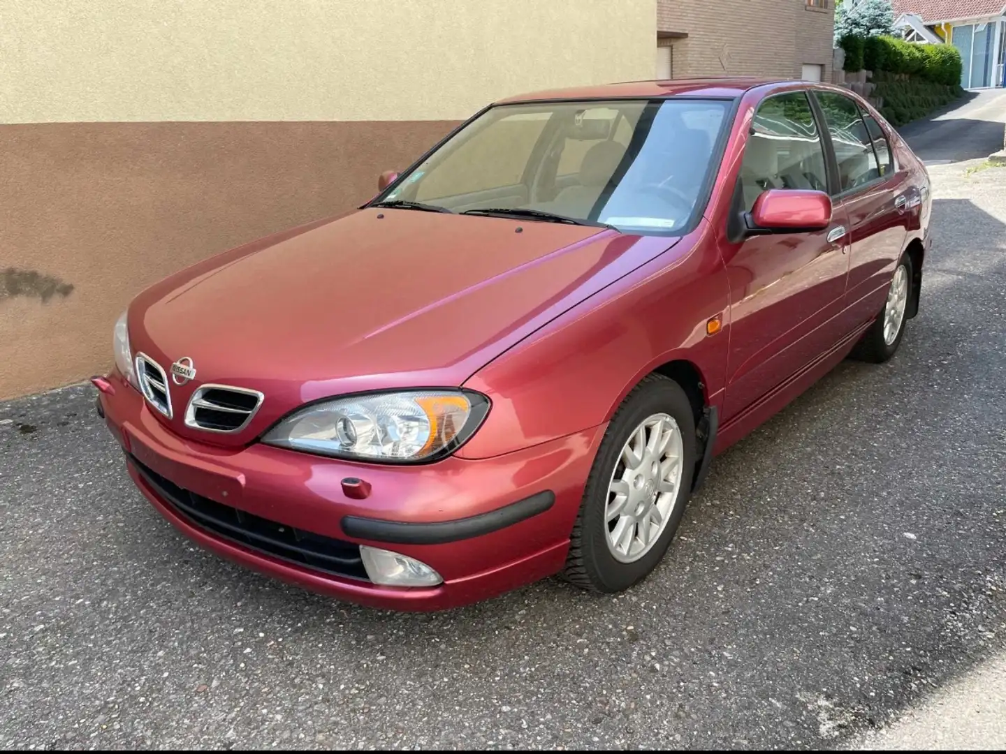 Nissan Primera 2.0 Sport*Automatik*Xenon*Klimaautomatik*PDC Rot - 1