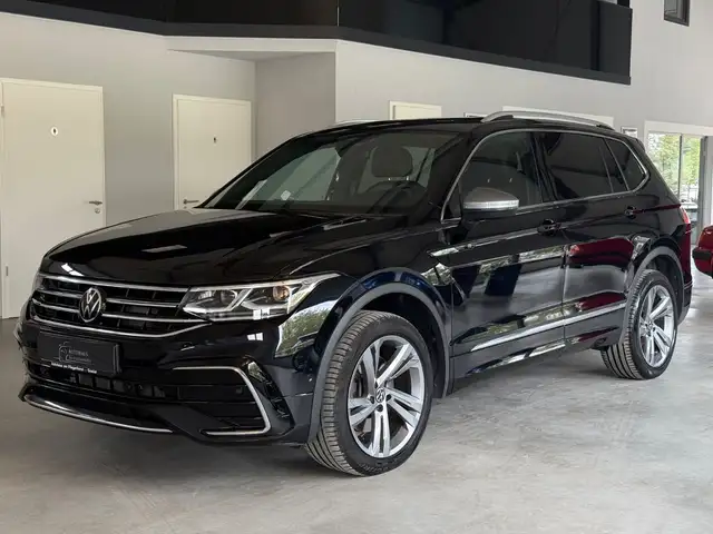 Volkswagen Tiguan Allspace R Line 4Motion Matrix/Pano/AHK