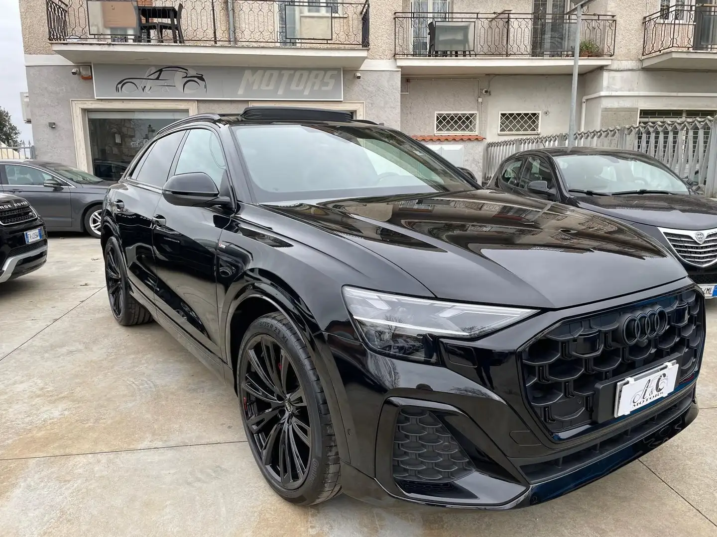 Audi Q8 SUV 50 TDI 286 CV S-Line Sedili Ventilati 23" Negro - 1