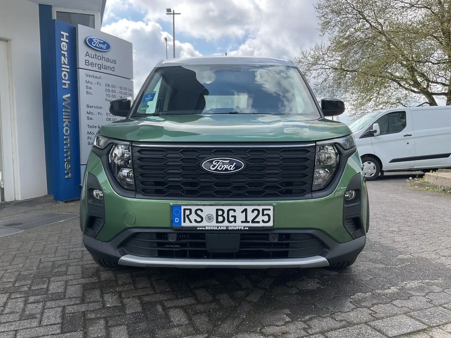 Ford Tourneo Courier Active *NAVI*iACC*Ke*RFK*PDC*LM*SHZ*RLS* Groen - 2