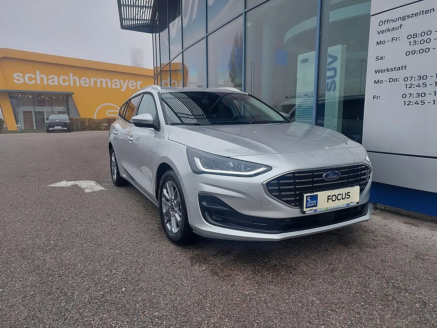 Ford Focus Titanium 5W 1.5TD115 S6.2 A8 FWD Silber - 1