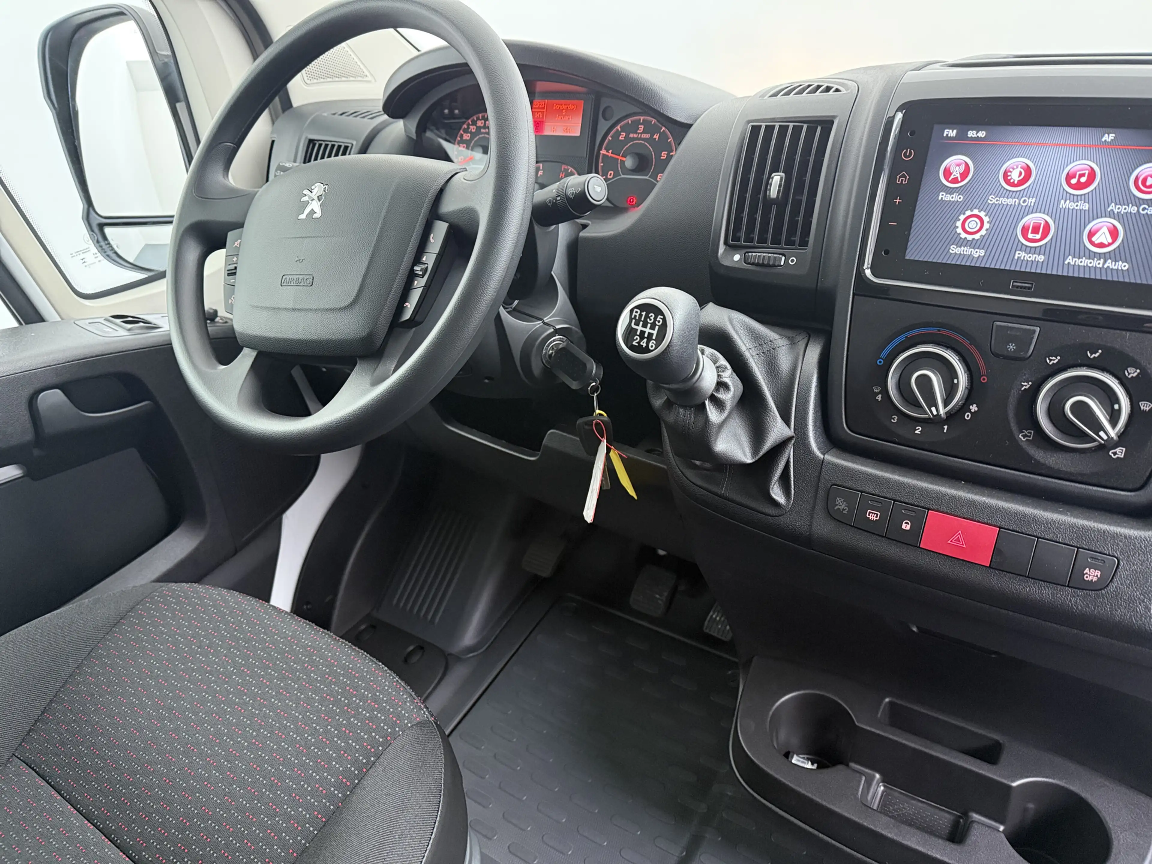 Peugeot Boxer 2.2 BlueHDi 120 L2H2 3.0t | NIEUW BPM VRIJ! | Acht — photo 7