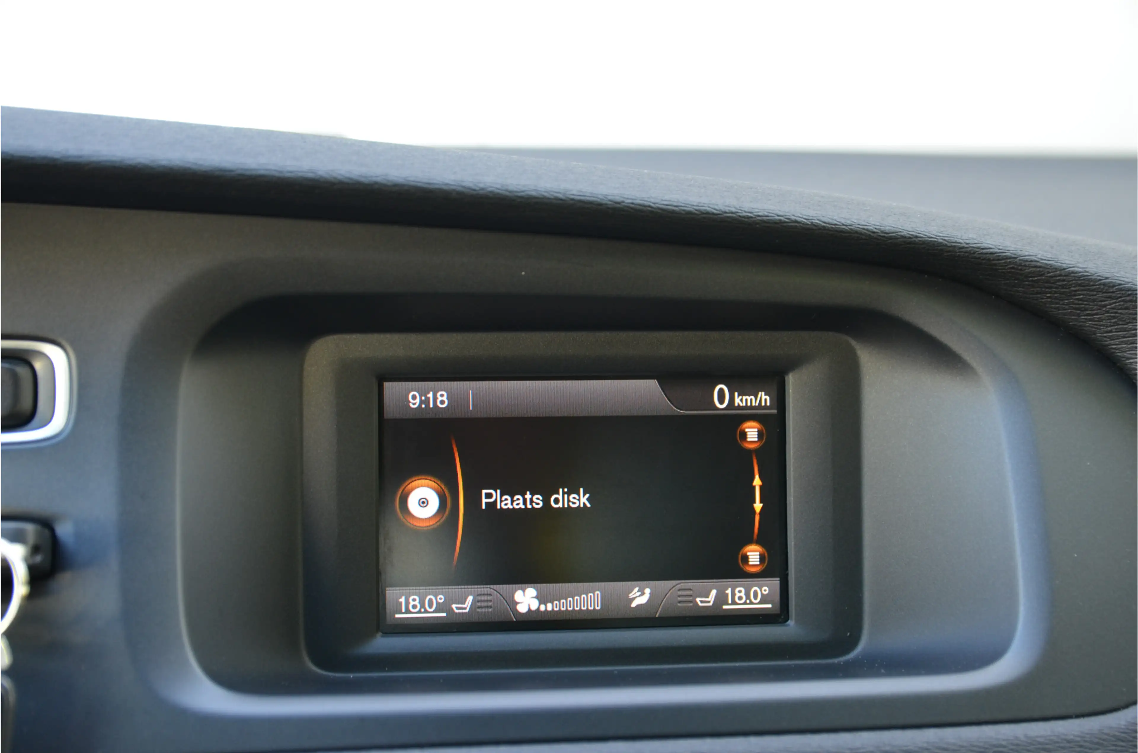 Volvo V40 1.6 T2 Summum Distributieriem en laatste beurt bij — photo 17