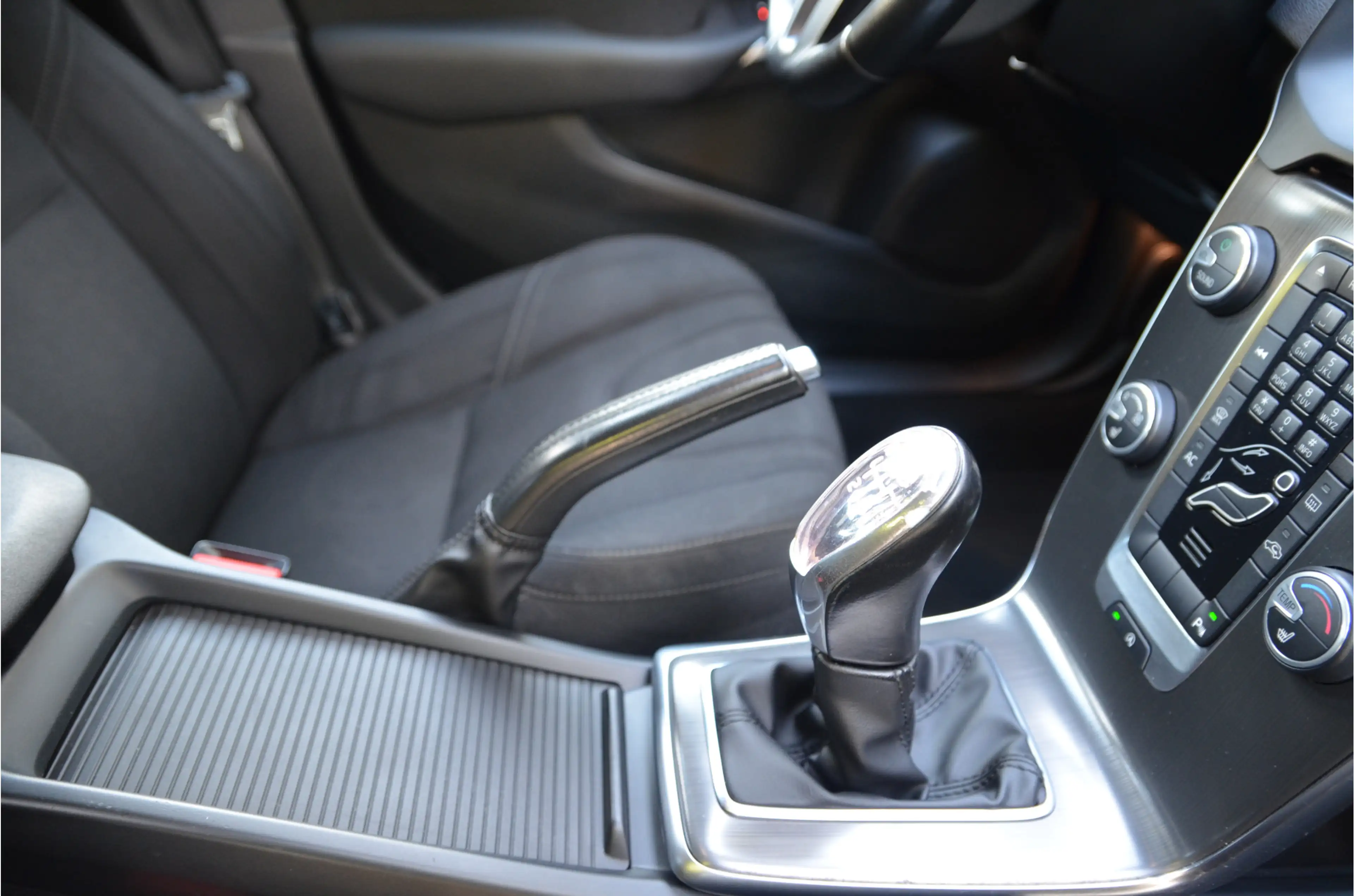 Volvo V40 1.6 T2 Summum Distributieriem en laatste beurt bij — photo 24