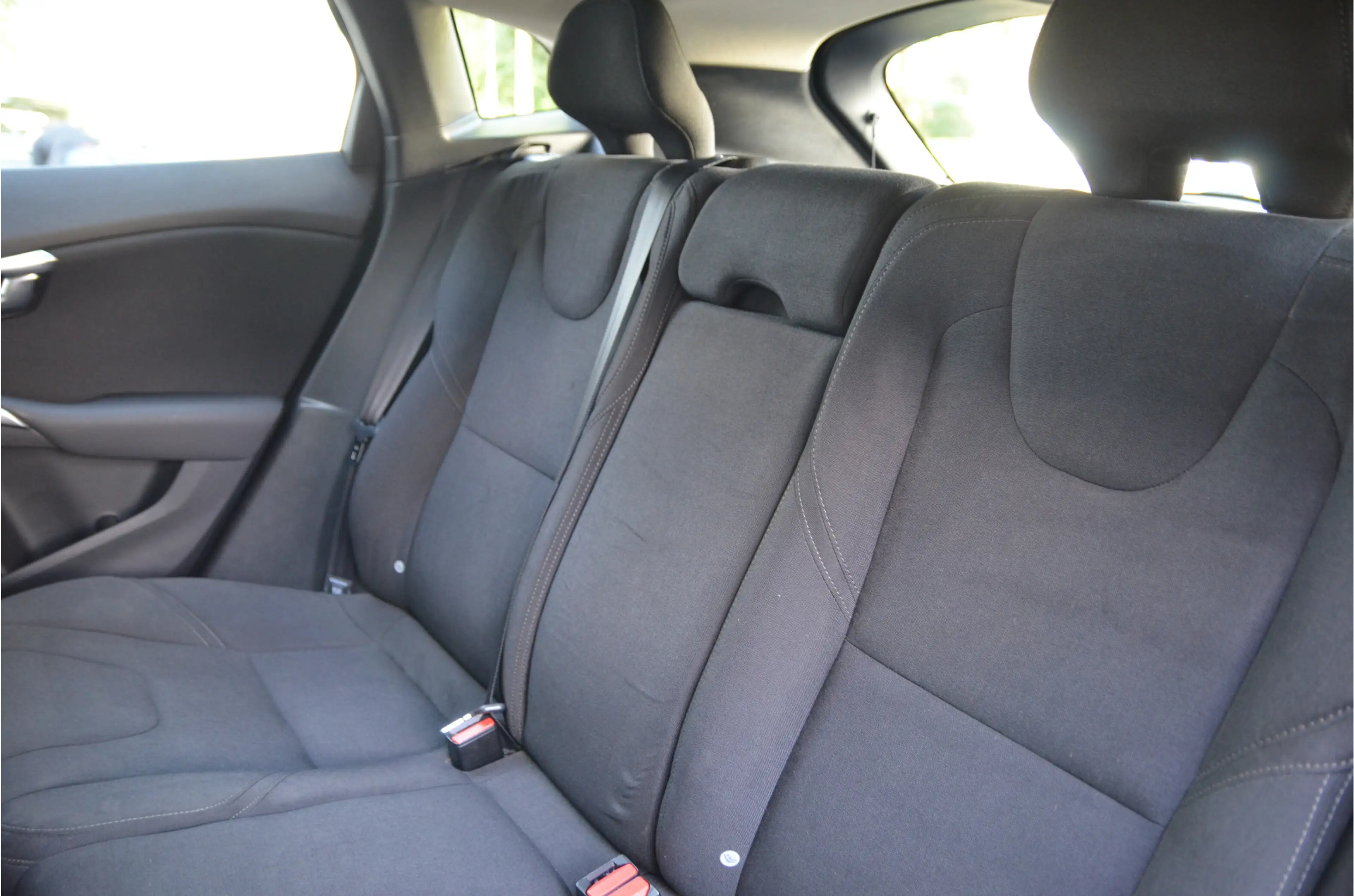 Volvo V40 1.6 T2 Summum Distributieriem en laatste beurt bij — photo 12