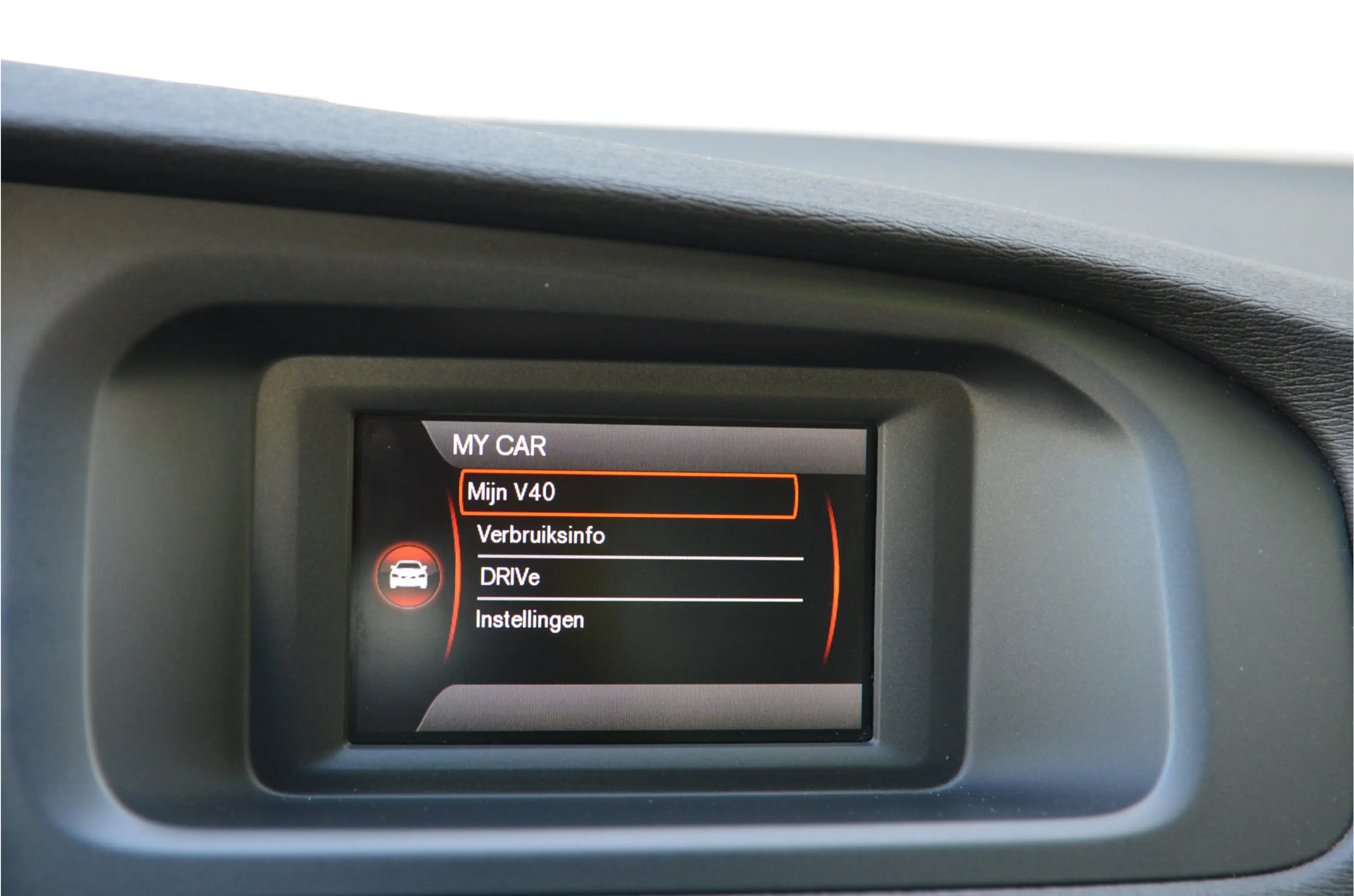 Volvo V40 1.6 T2 Summum Distributieriem en laatste beurt bij — photo 18