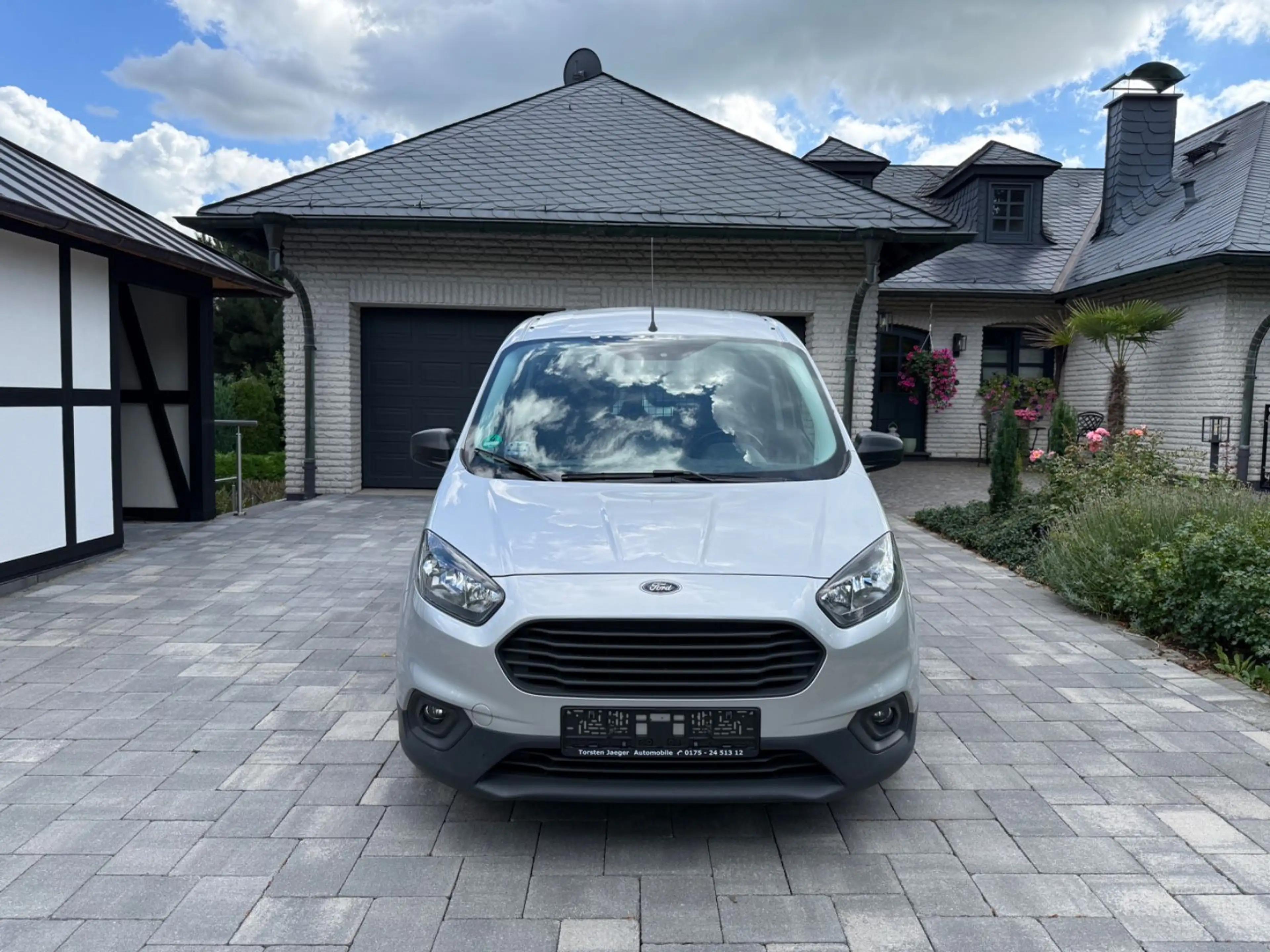 Ford Transit Courier Trend Klima erst. 78.000Km — photo 2