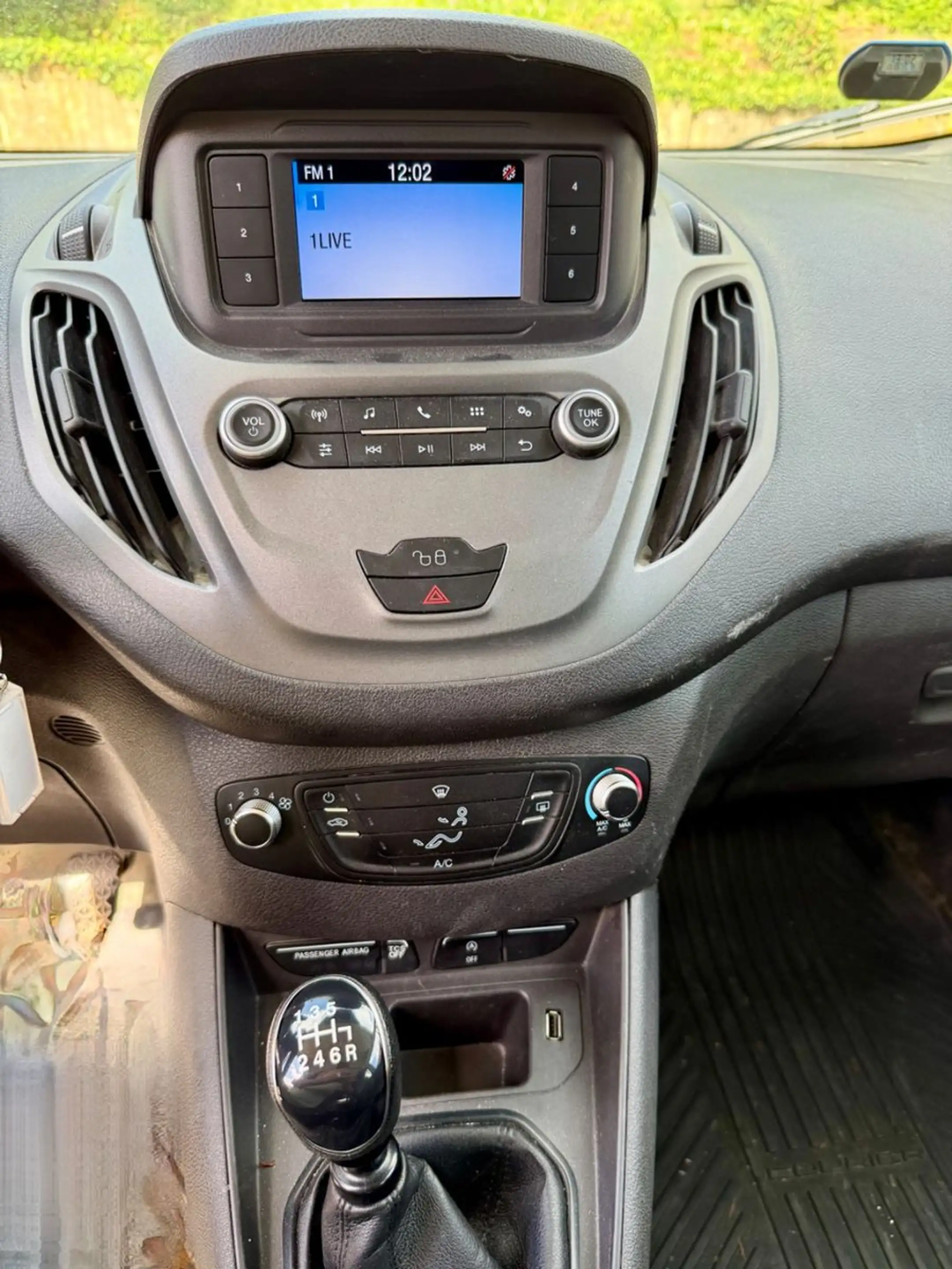 Ford Transit Courier Trend Klima erst. 78.000Km — photo 12