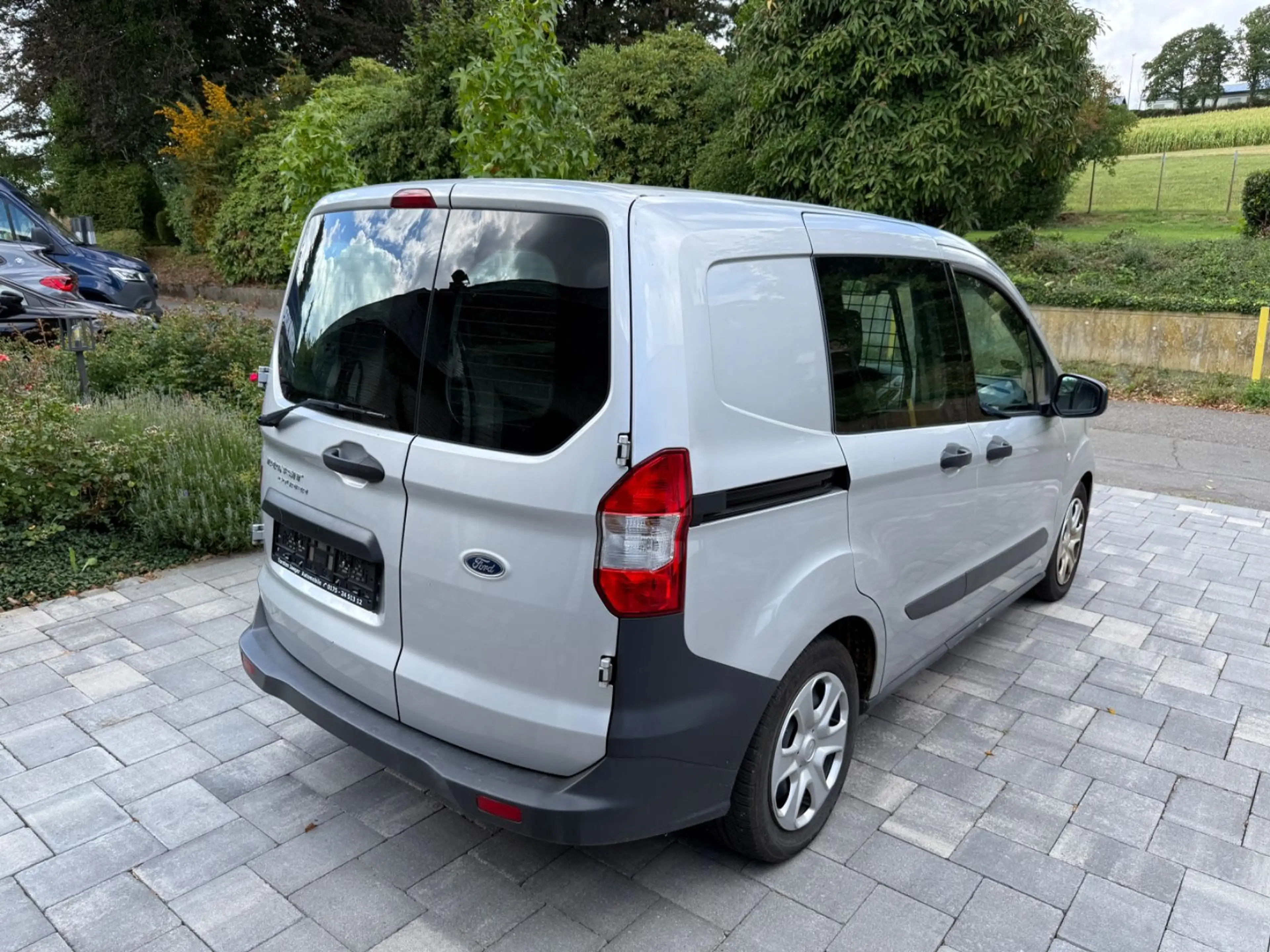 Ford Transit Courier Trend Klima erst. 78.000Km — photo 6