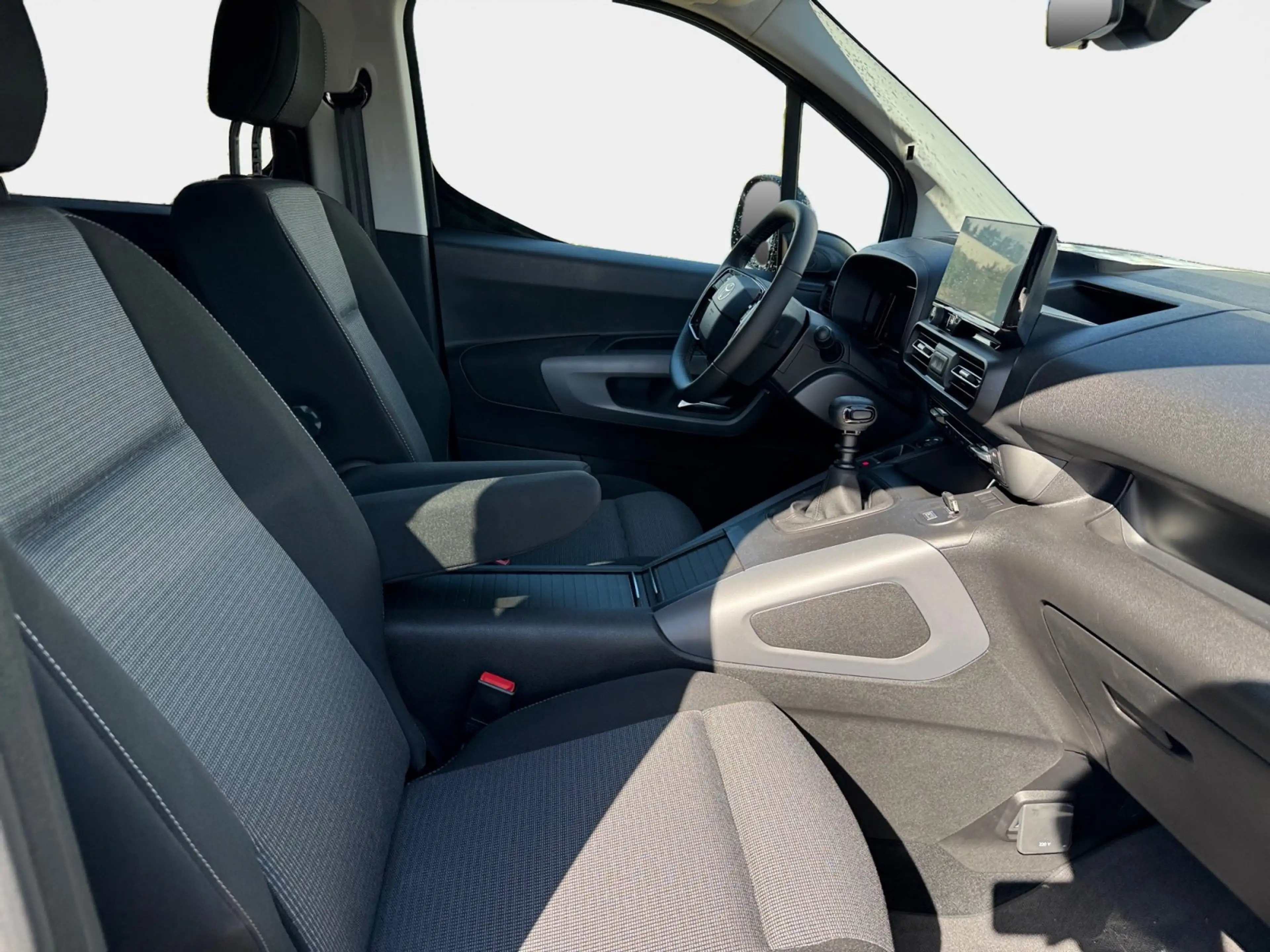 Toyota Proace City Verso L1 5-türig Teamplayer 1.2-l-Tu — photo 10