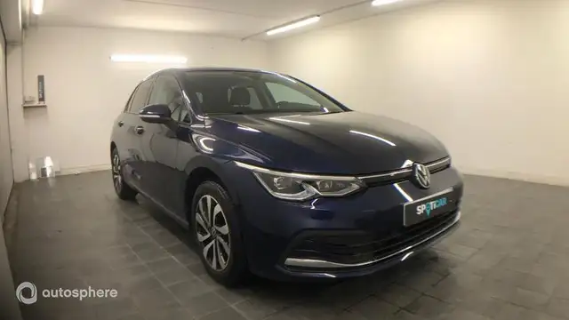 Volkswagen Golf view 3