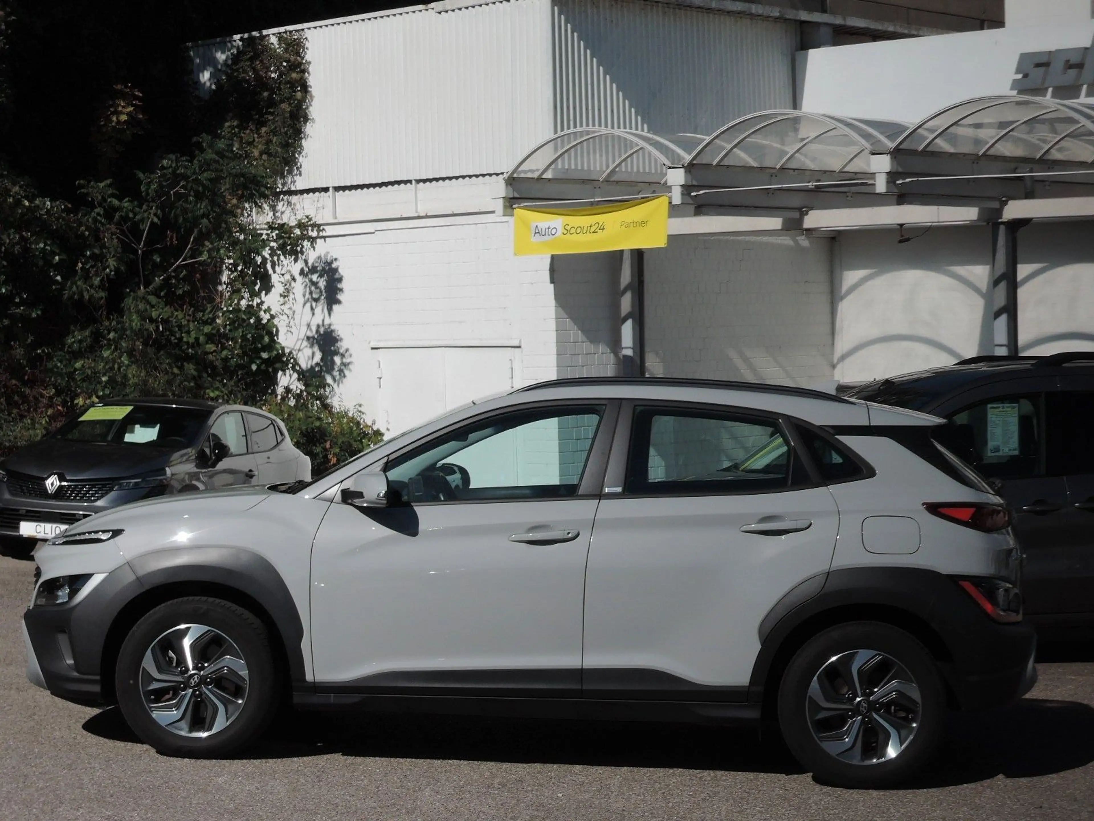 Hyundai KONA 1.6 Hybrid Aut. Select  Winter-Paket,Kamera — photo 6
