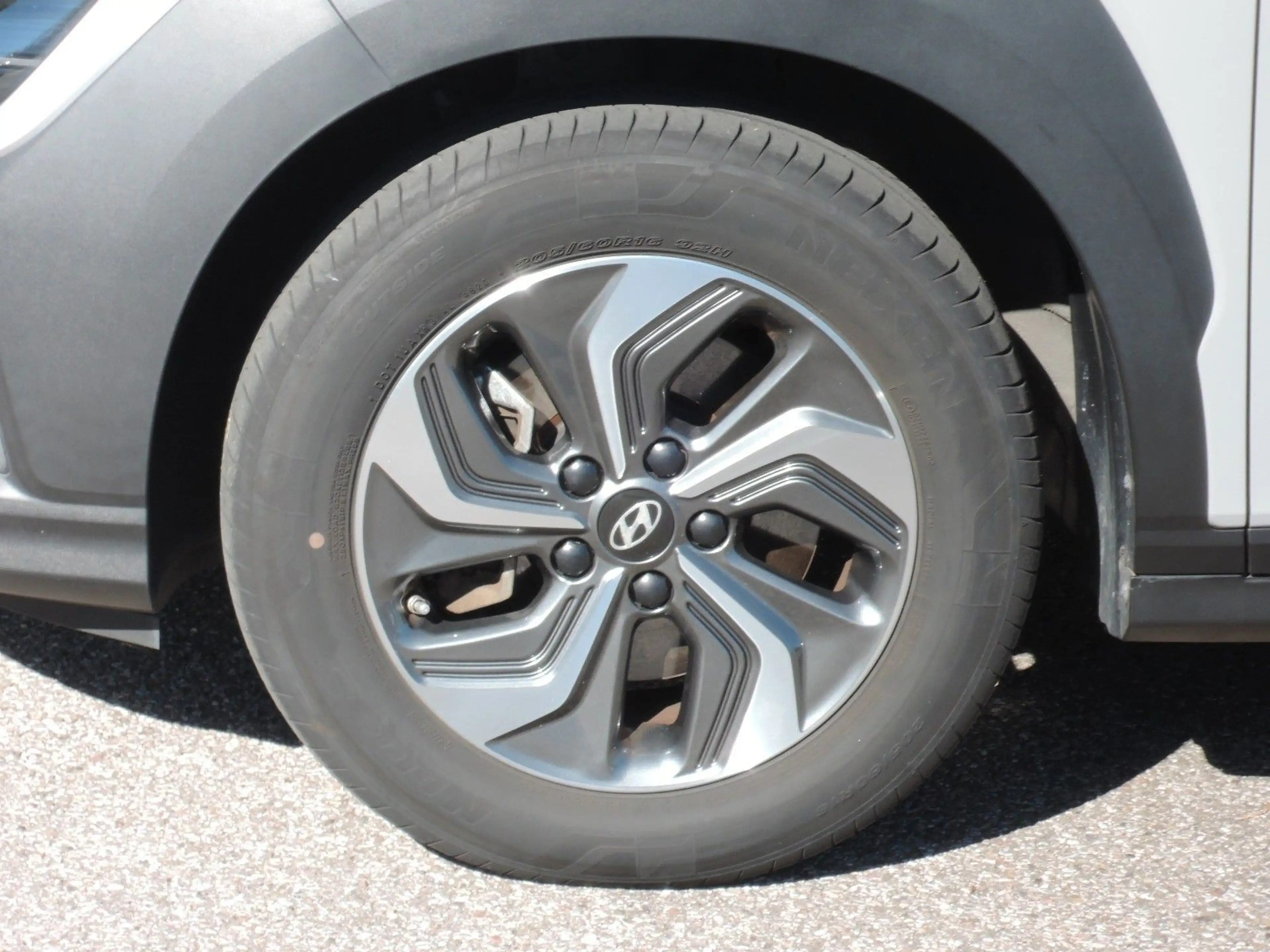 Hyundai KONA 1.6 Hybrid Aut. Select  Winter-Paket,Kamera — photo 4
