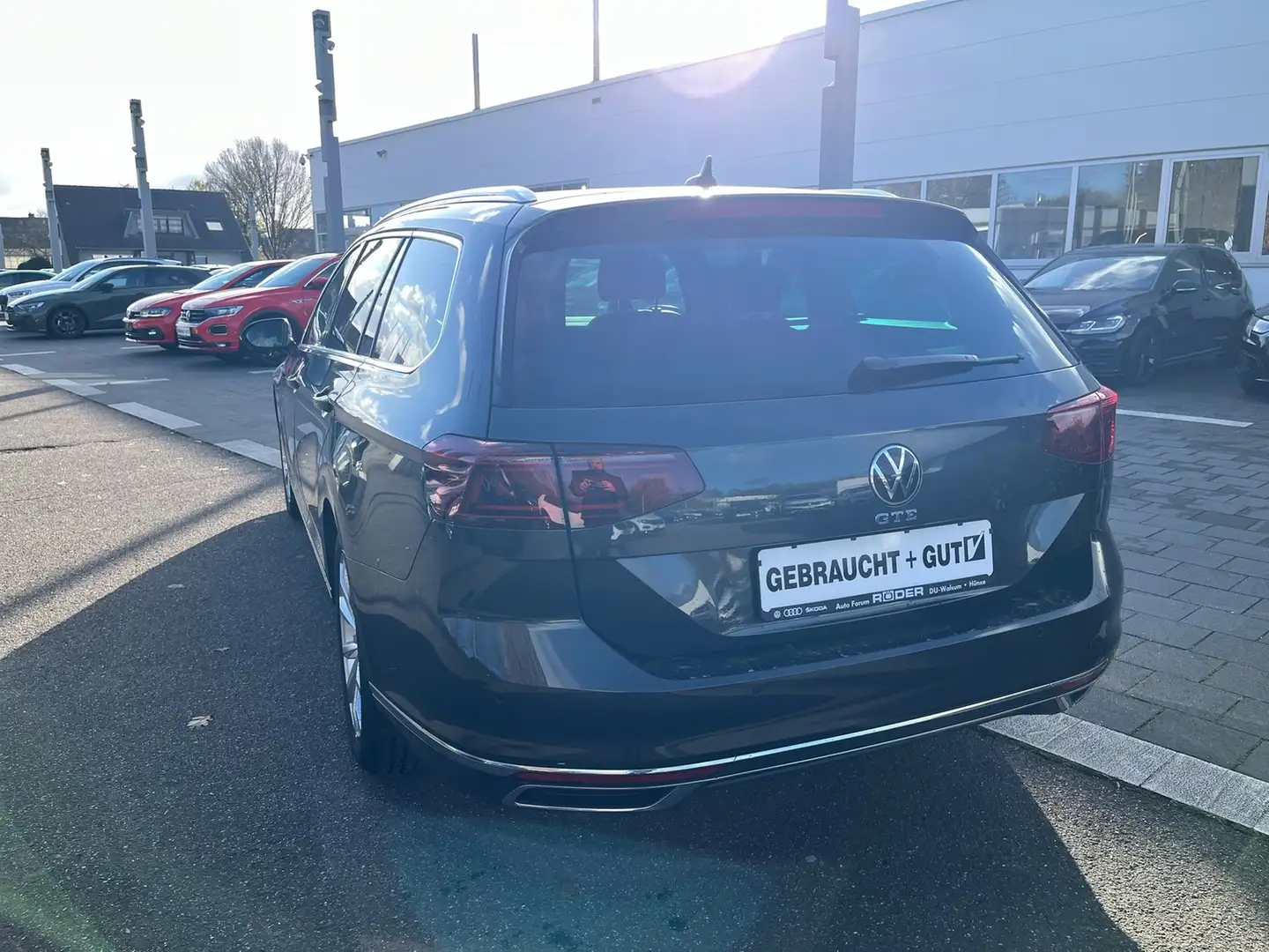 Volkswagen Passat Variant GTE Matrix Navi-Pro eHK Leder AHK Grau - 2