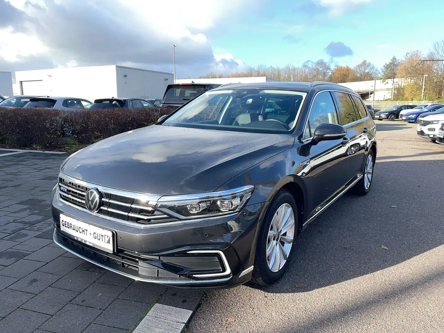 Volkswagen Passat Variant GTE Matrix Navi-Pro eHK Leder AHK Grau - 1