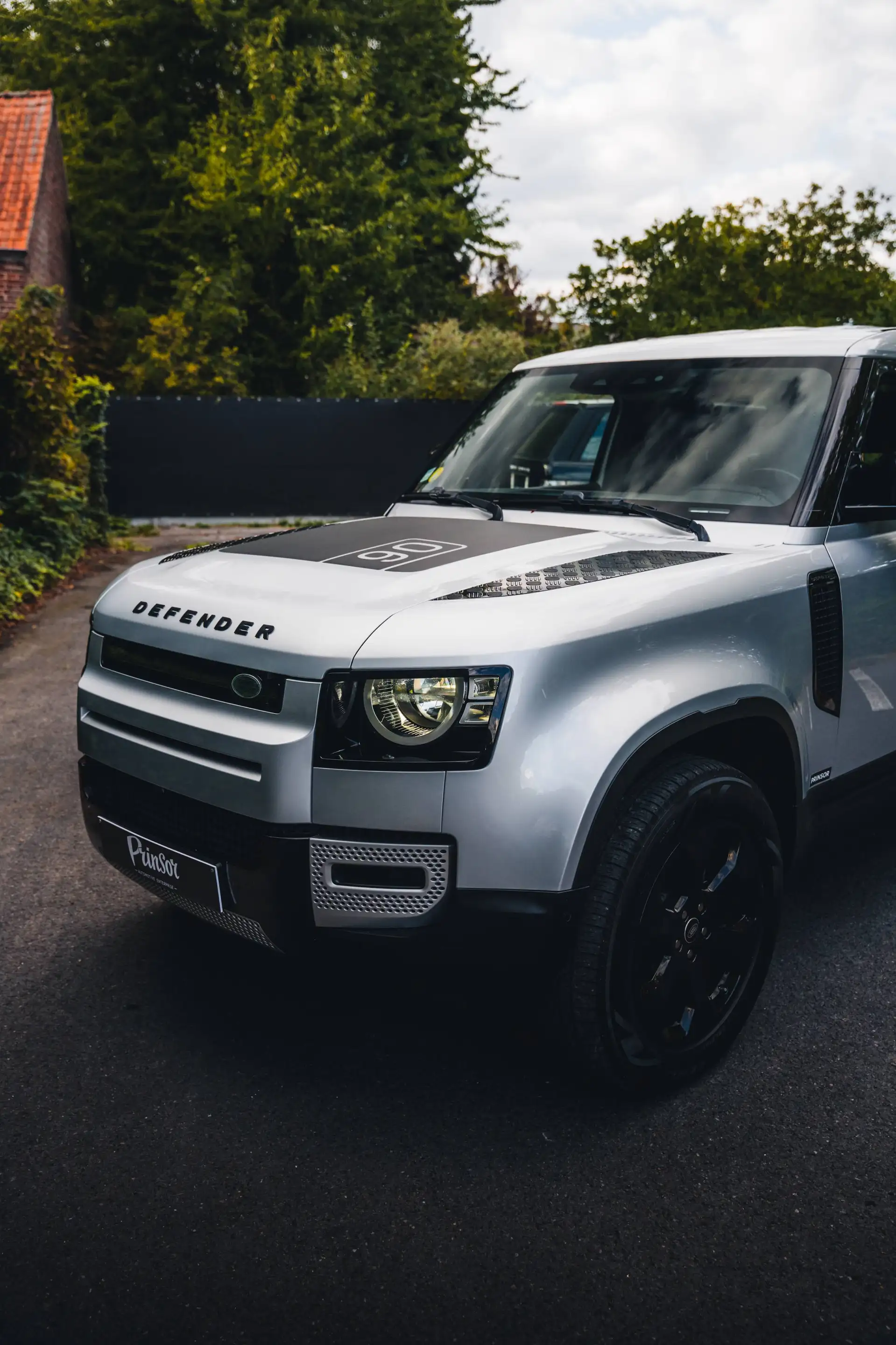 Land Rover Defender DEFENDER 90 3.0 36,900 EX VAT // full history // one owner — photo 4