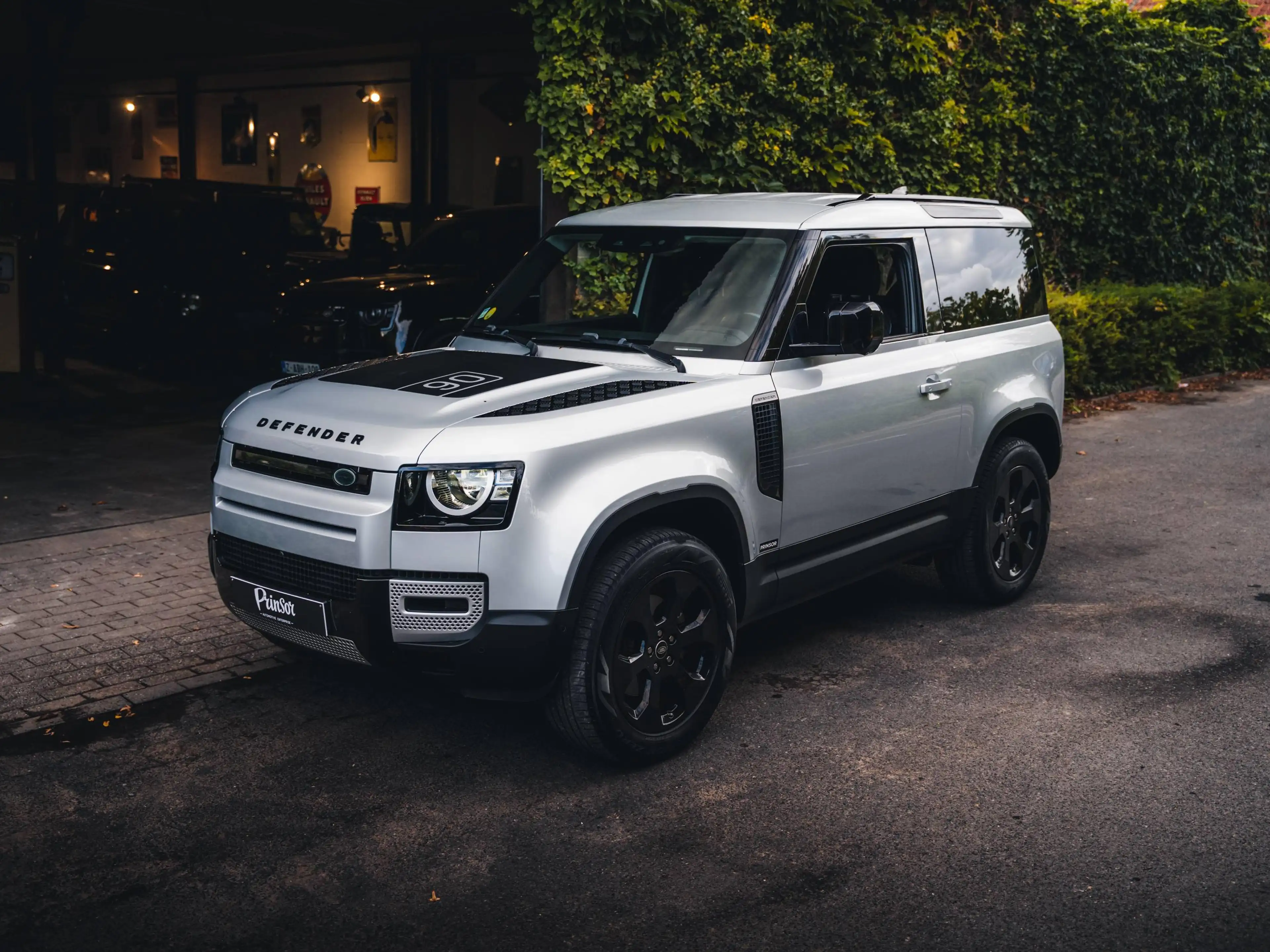 Land Rover Defender DEFENDER 90 3.0 36,900 EX VAT // full history // one owner — photo 11