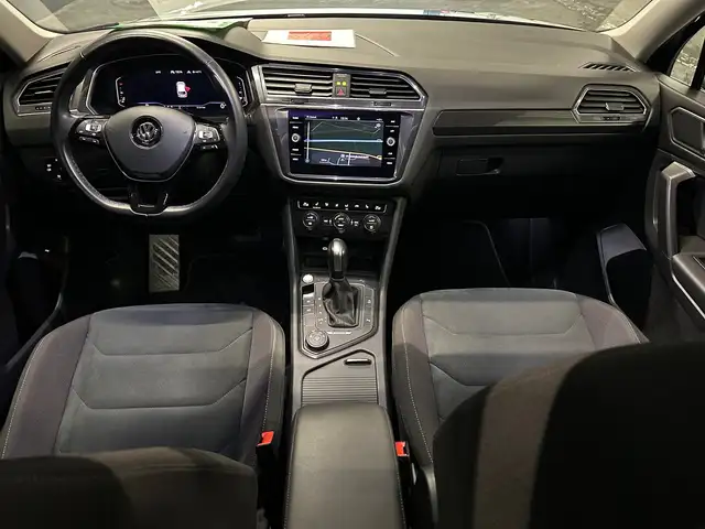 Volkswagen Tiguan Allspace view 13