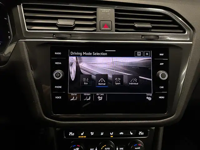 Volkswagen Tiguan Allspace view 22