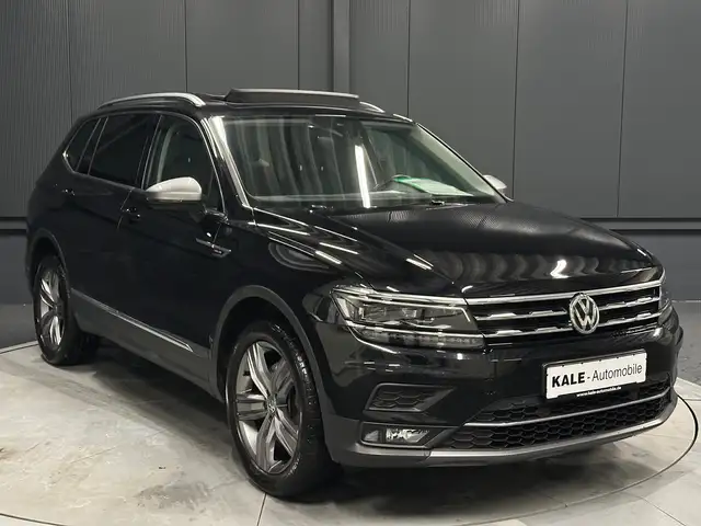 Volkswagen Tiguan Allspace view 8
