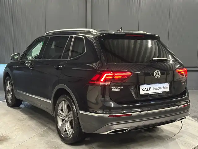 Volkswagen Tiguan Allspace view 4