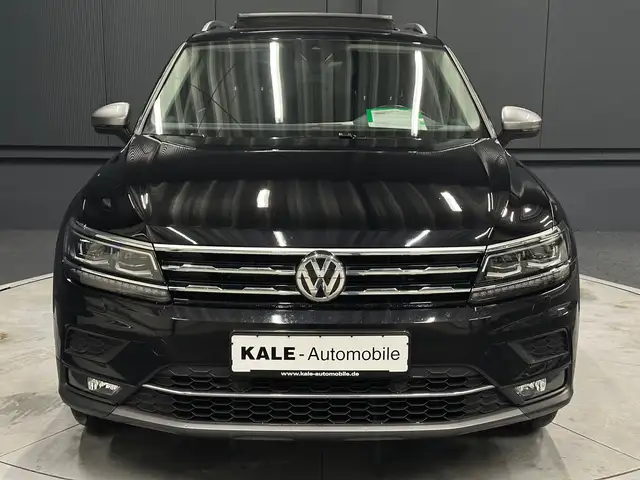 Volkswagen Tiguan Allspace view 9