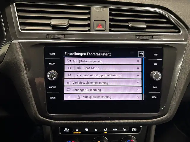 Volkswagen Tiguan Allspace view 23