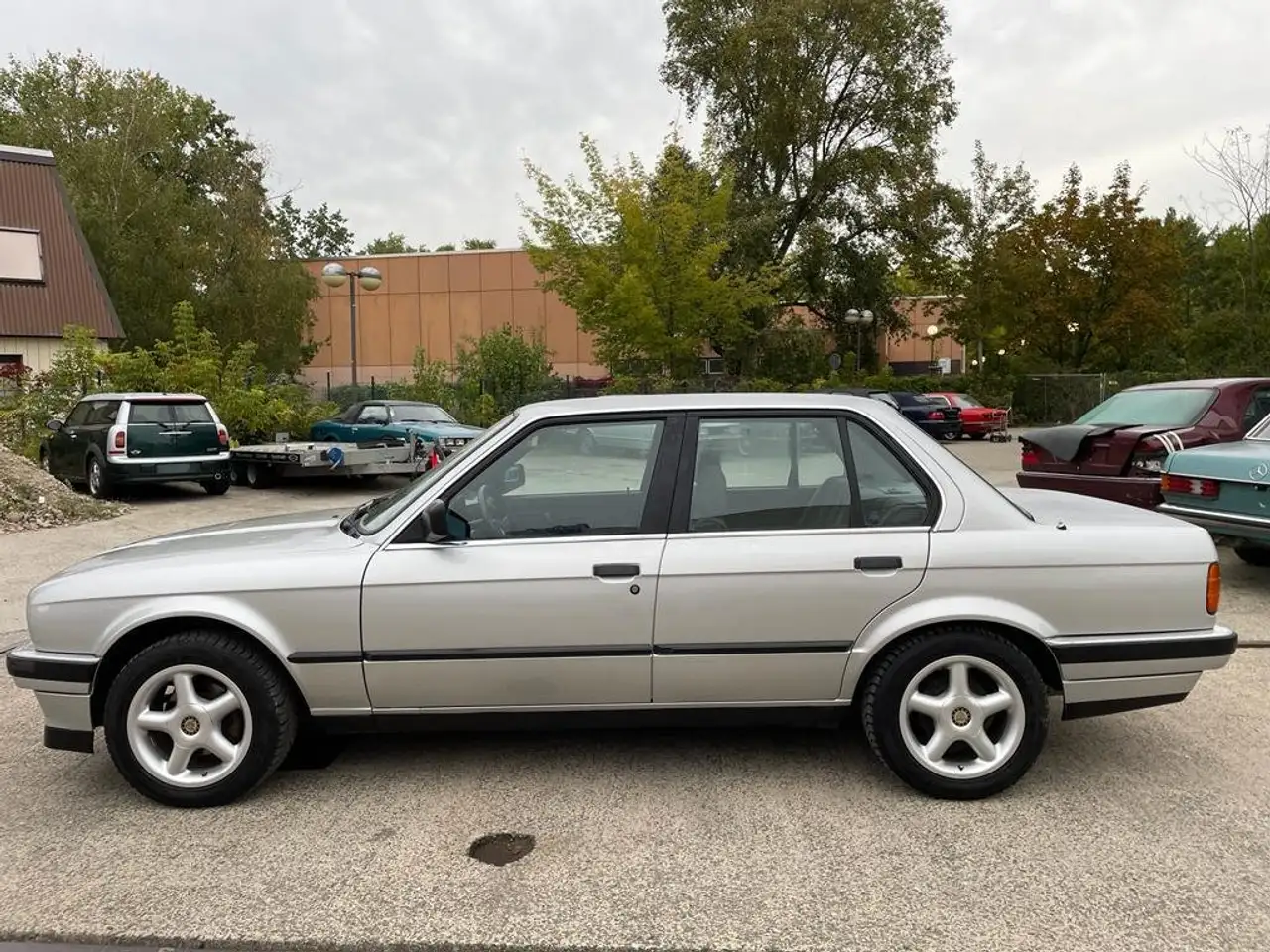 BMW 320i OLDTIMER, foto 2