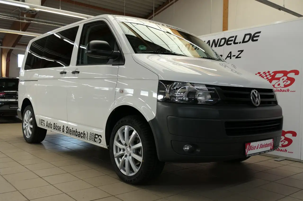 Volkswagen T5 Kombi