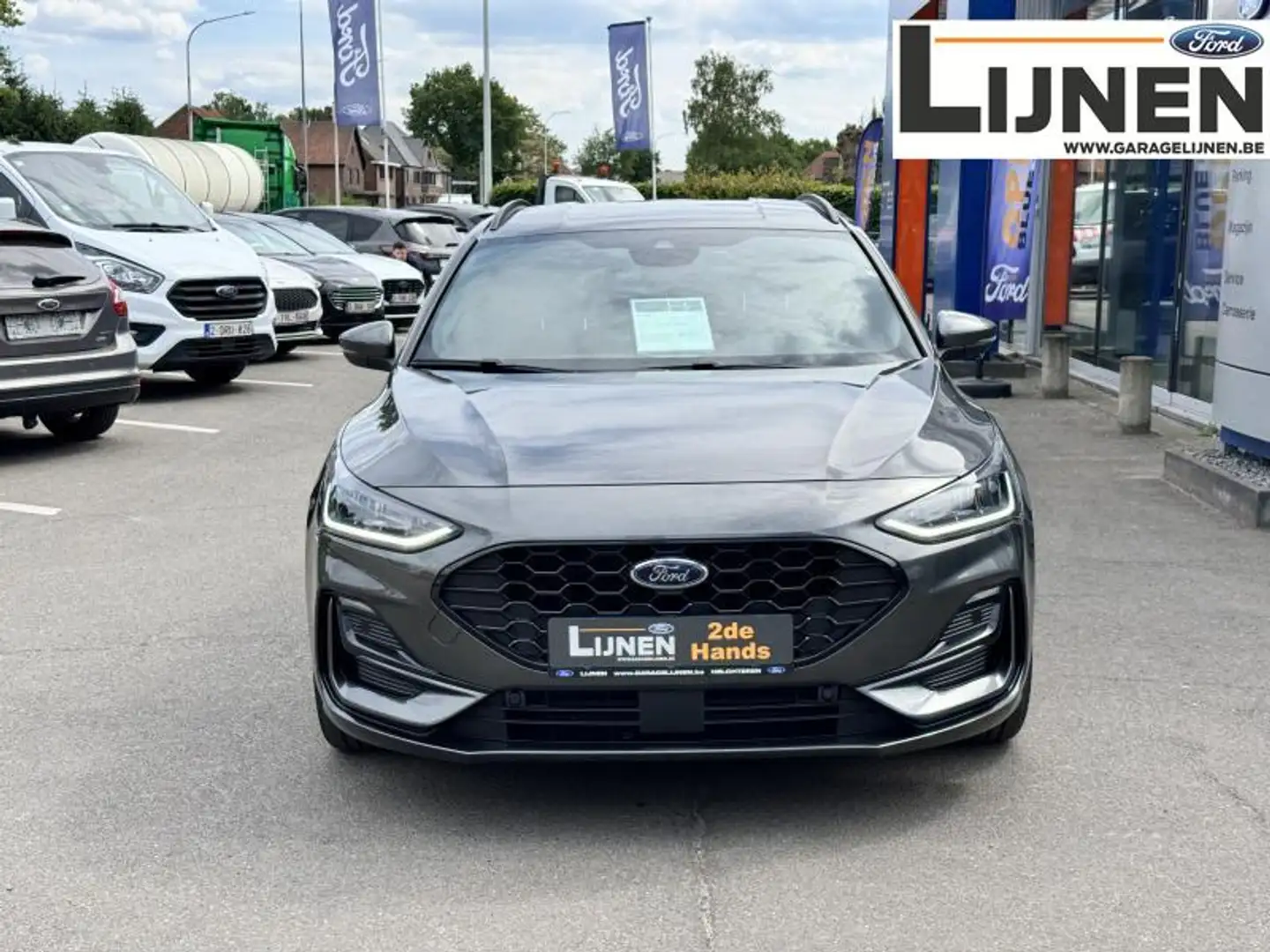 Ford Focus CLIPPER MHEV ST LINE X 1.0i EC Grijs - 2