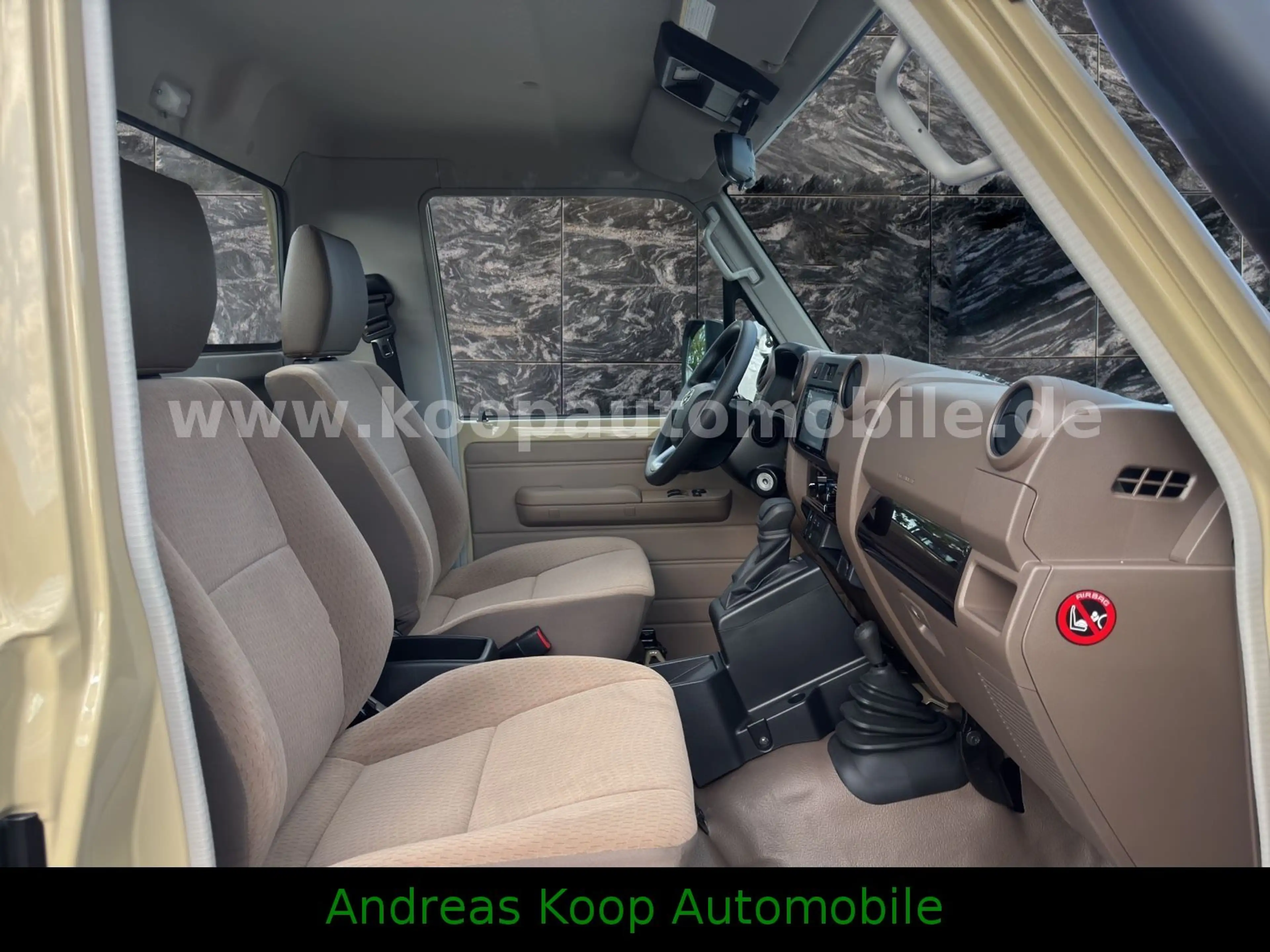 Toyota Land Cruiser GRJ 79 SC LX-E1 Aut Dif. 2x90SOFORT — photo 5