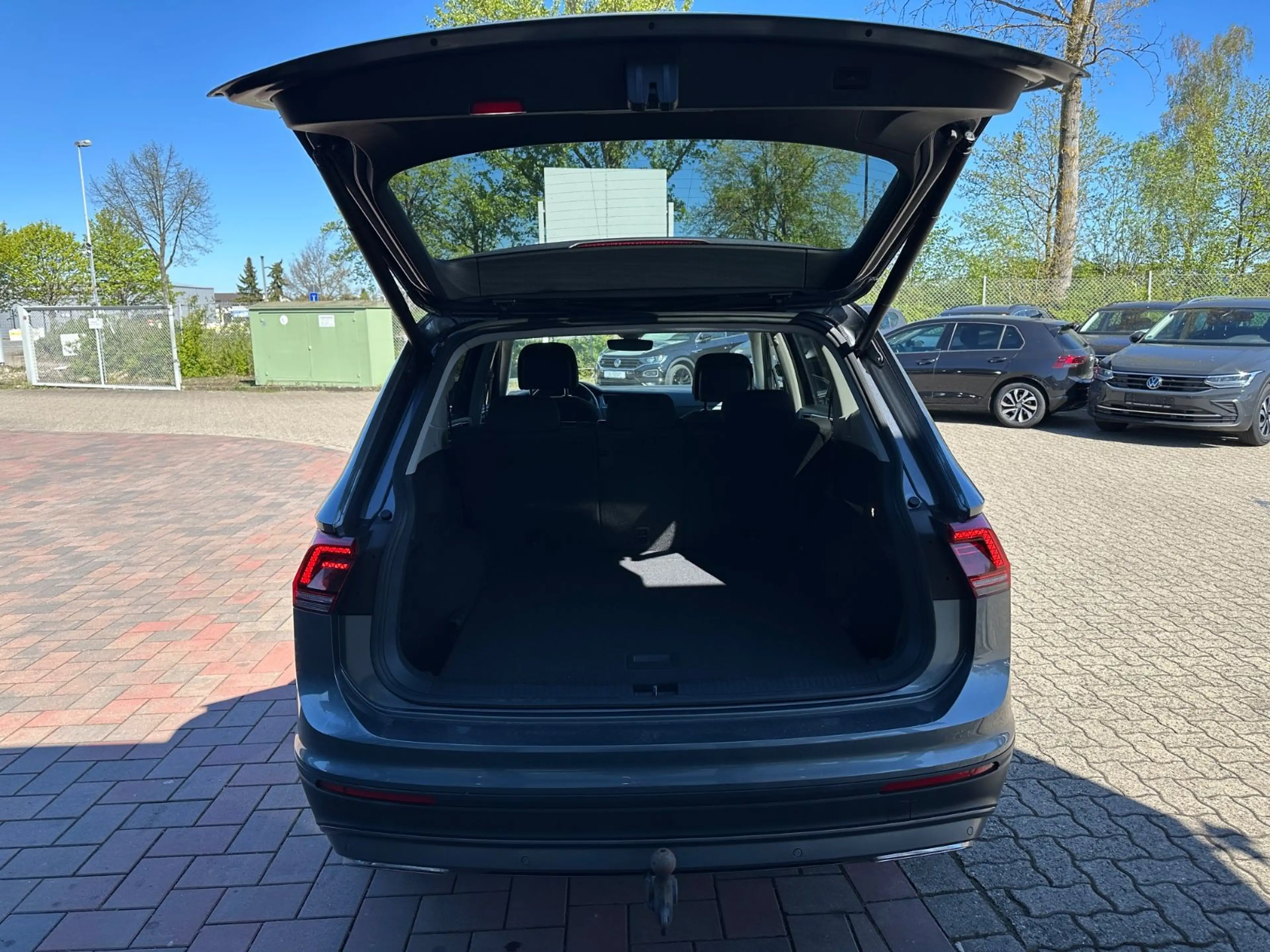 Volkswagen Tiguan Allspace 2.0 TDI *LED*AHK*R-CAM*CARPLAY* — photo 10