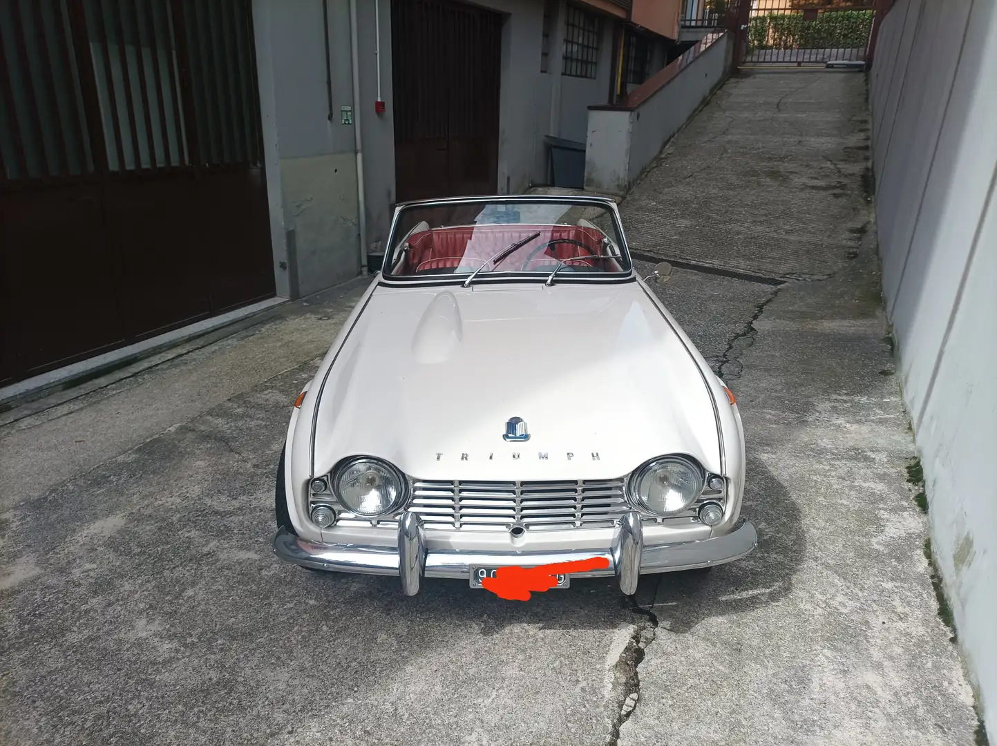 Triumph TR4 Bianco - 1