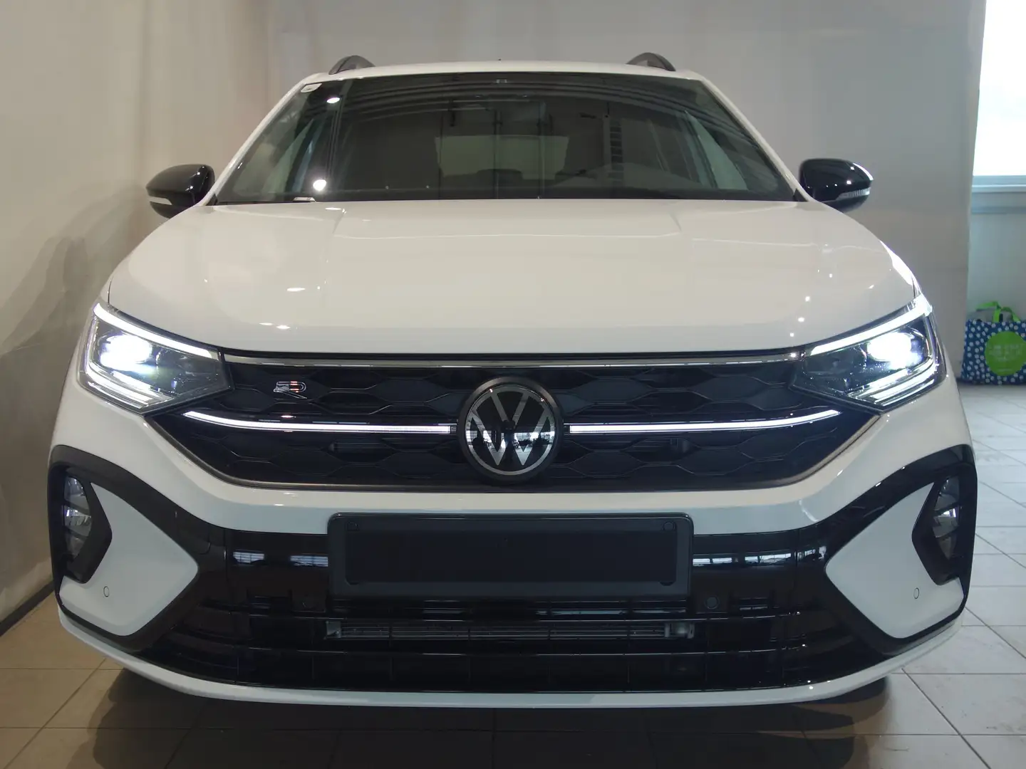 Volkswagen Taigo R-Line TSI Weiß - 2