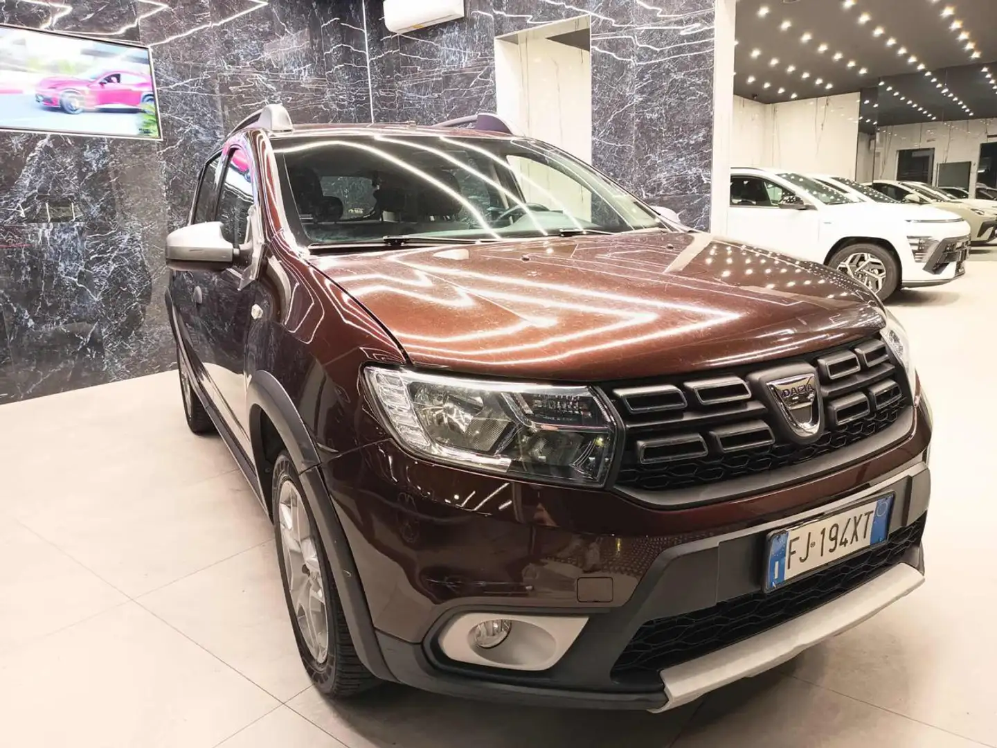 Dacia Sandero 0.9 TCE 12v 90cv SeS Easy-R Rosso - 2