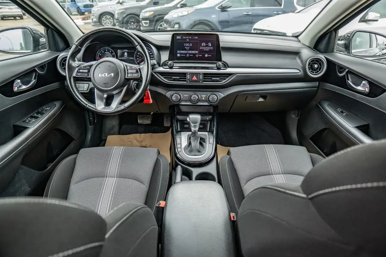 Kia Forte снимка Kia Forte