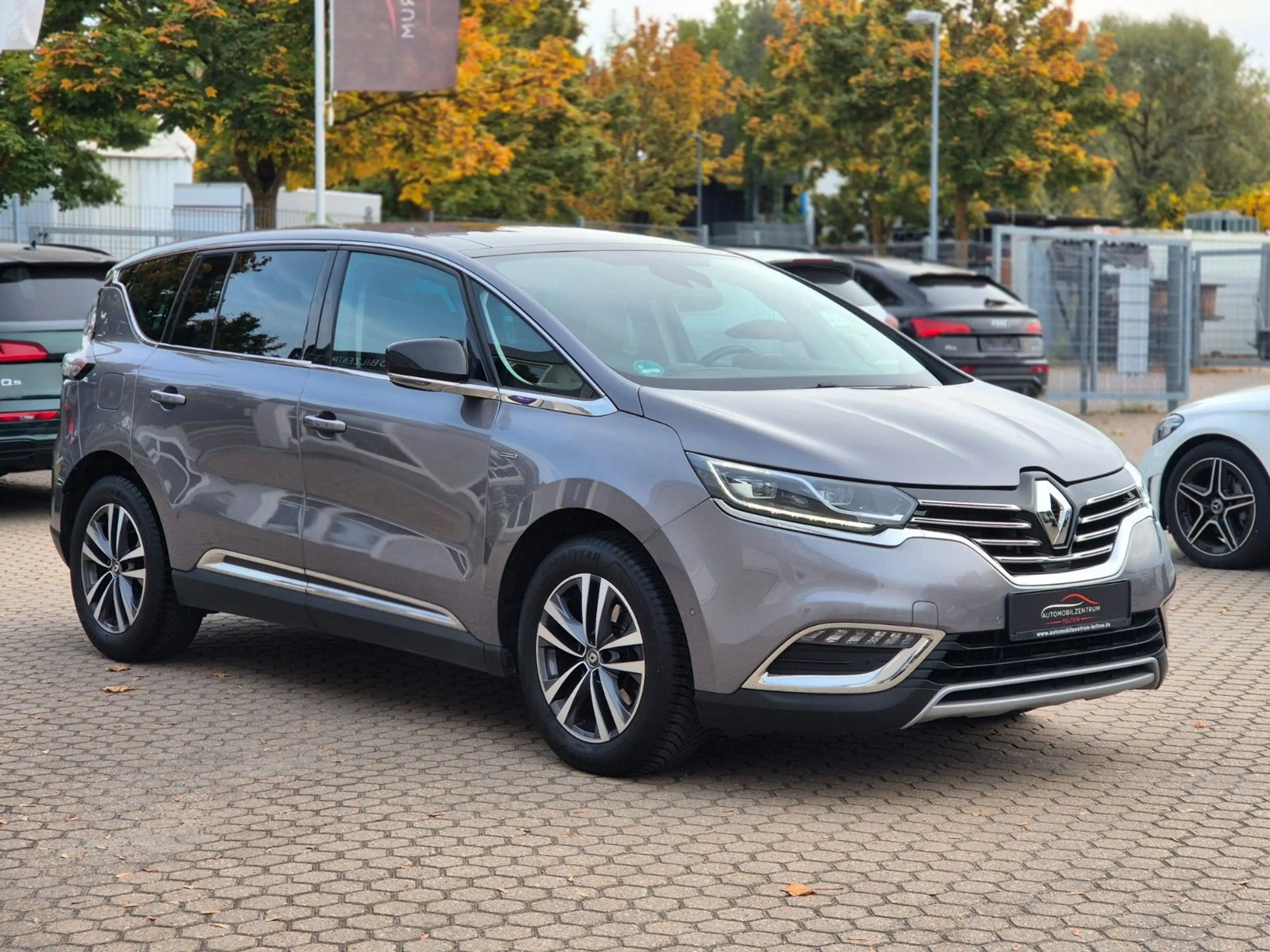 Renault Espace TCe 225 Limited 7-Sitzer PANO LED KAMERA — photo 4