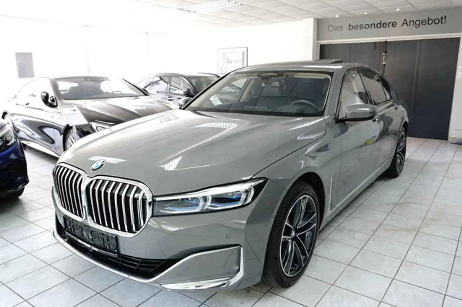 BMW 740 d xDrive LASER H&K SITZBELÜF. GD MASSAGE  TV Szary - 2