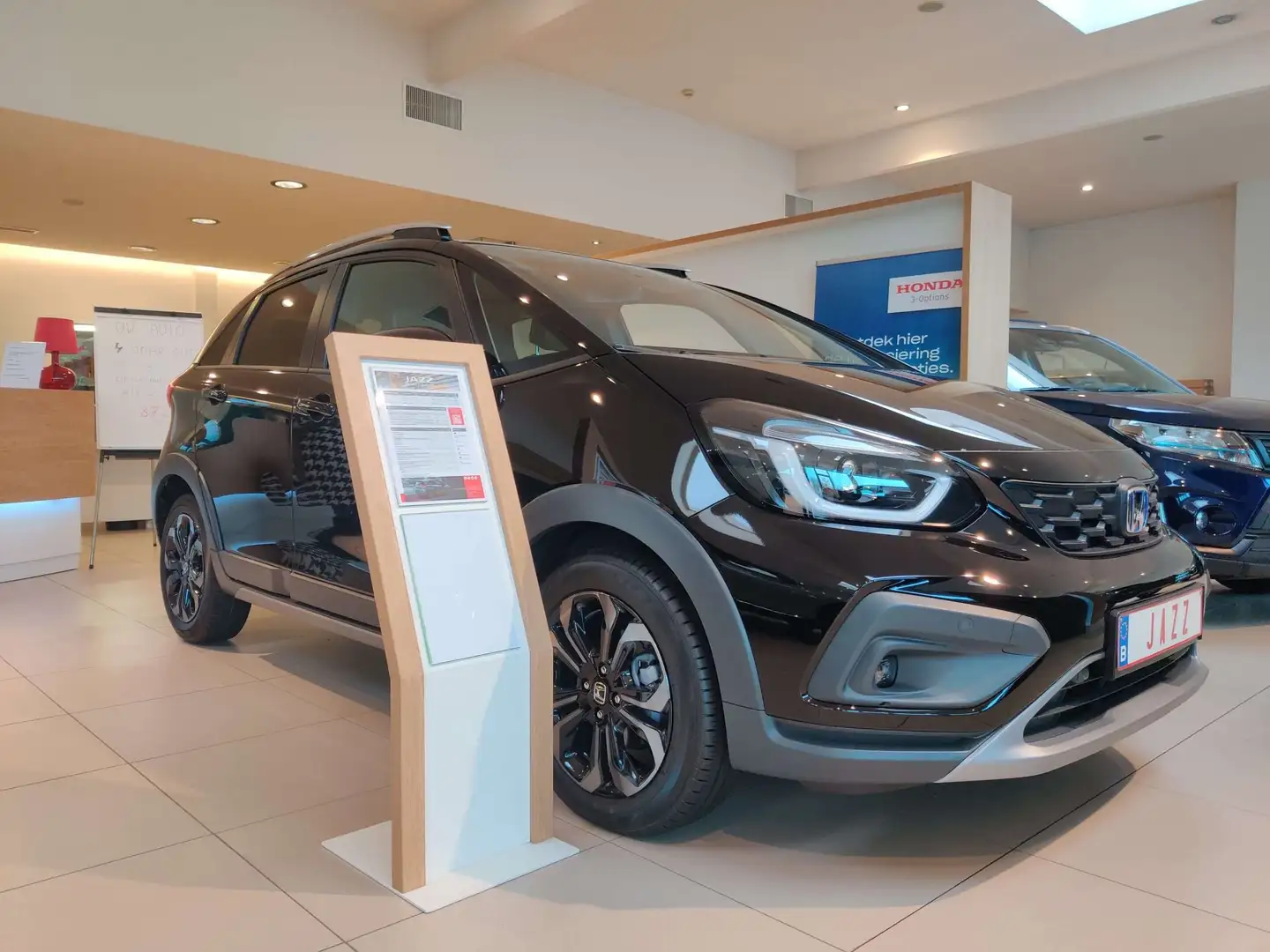 Honda Jazz 1.5i-MMD e:HEV Advance Crosstar Zwart - 1